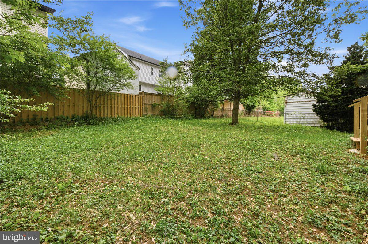 WOODSIDE - Residential