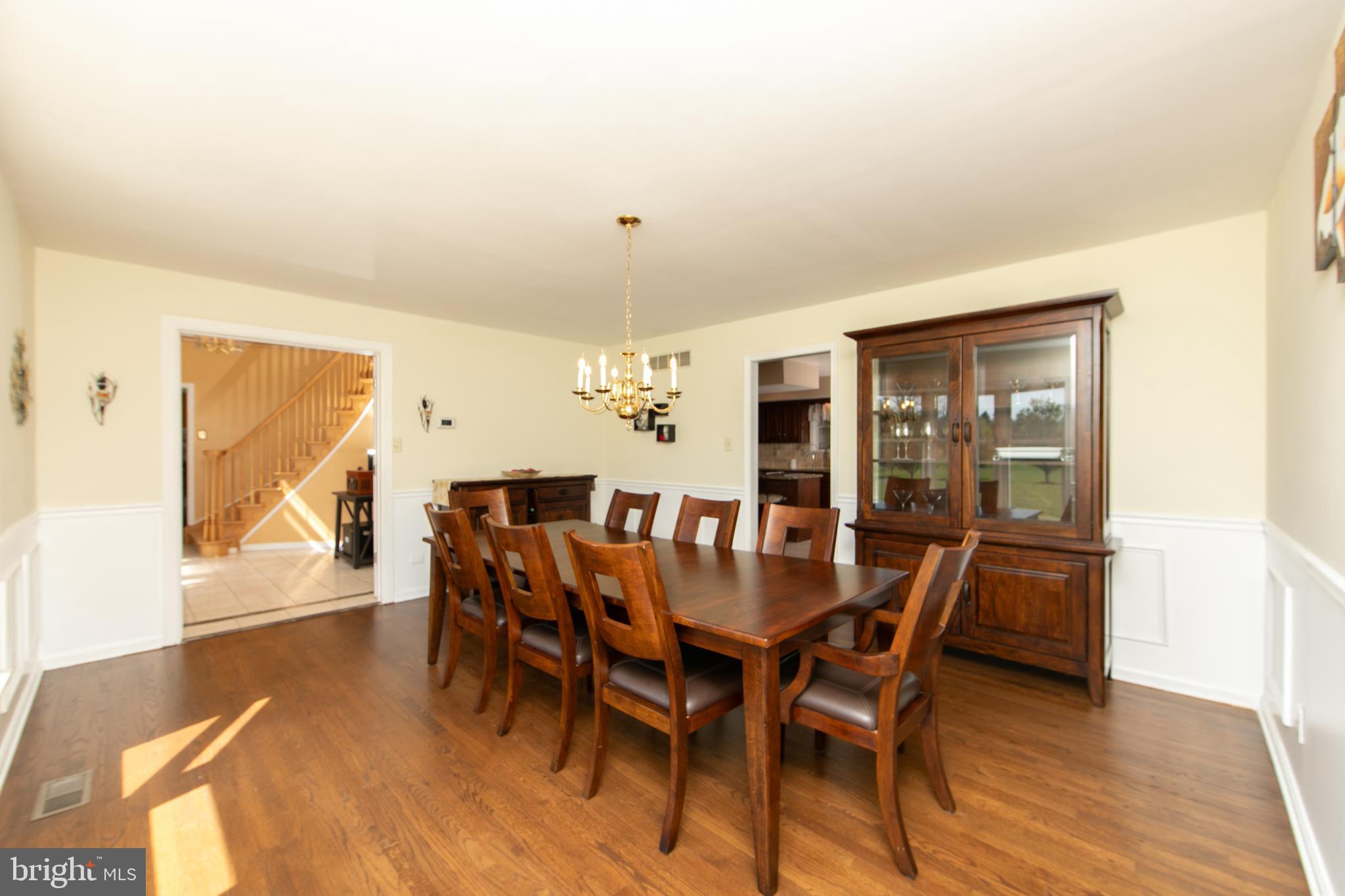 TWO POND ESTATES - Residential