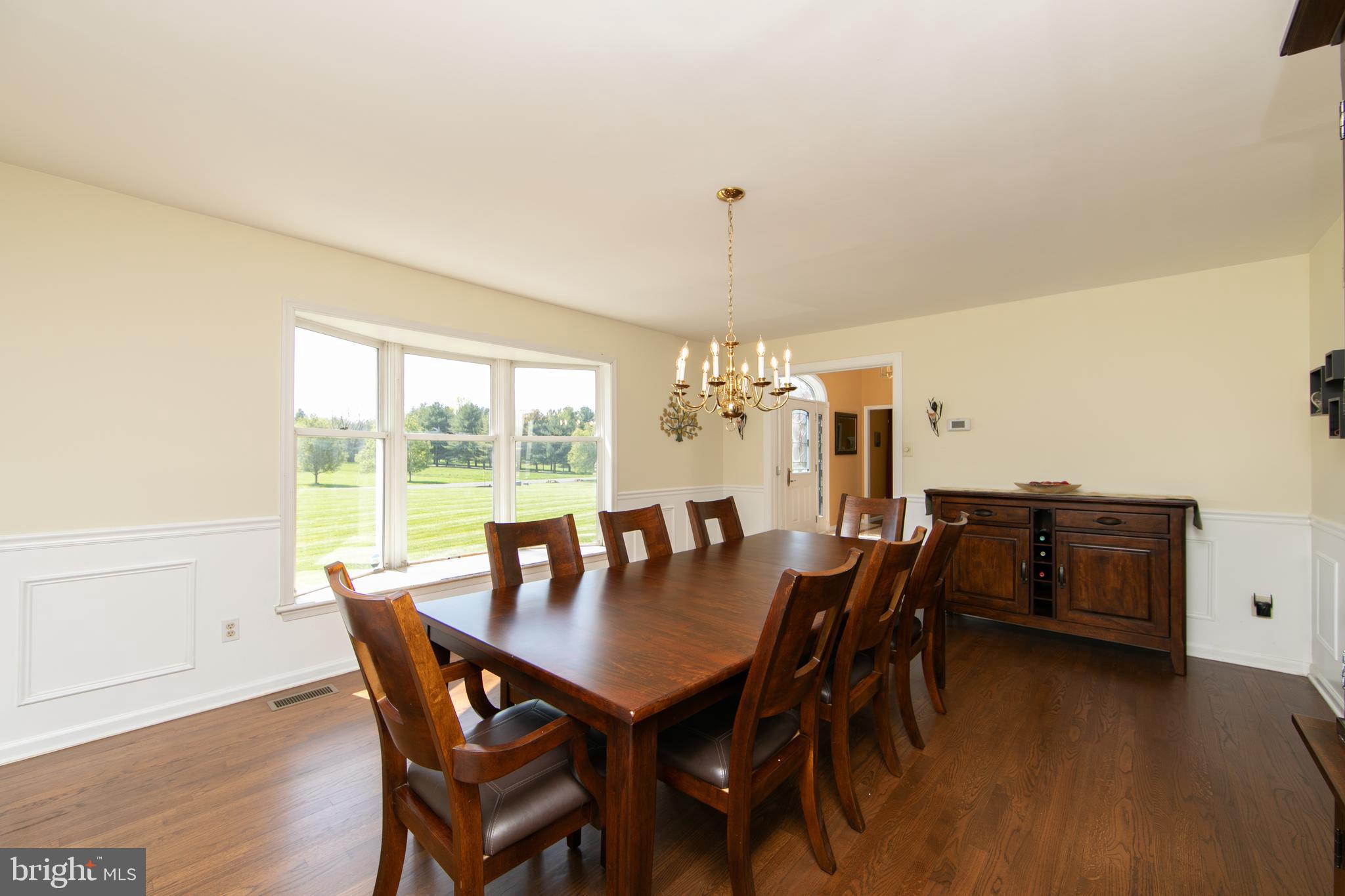 TWO POND ESTATES - Residential