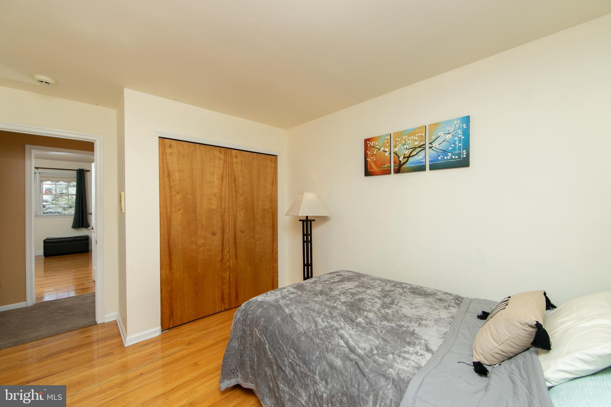 TWO POND ESTATES - Residential