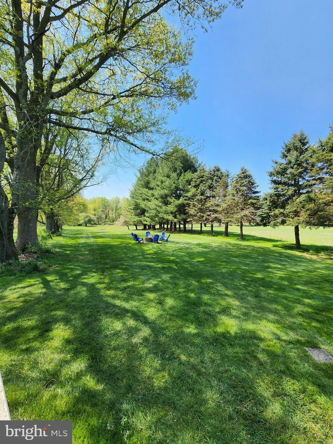 TWO POND ESTATES - Residential