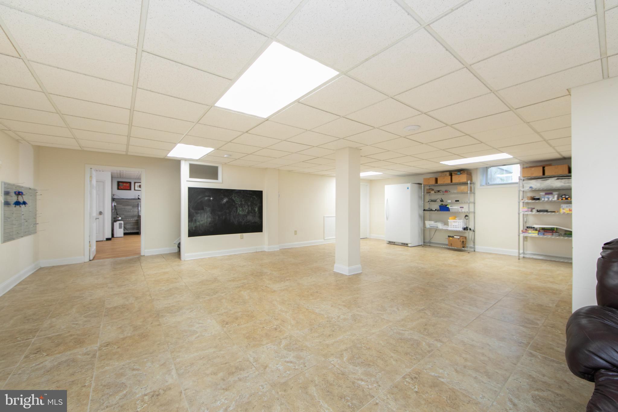 TWO POND ESTATES - Residential