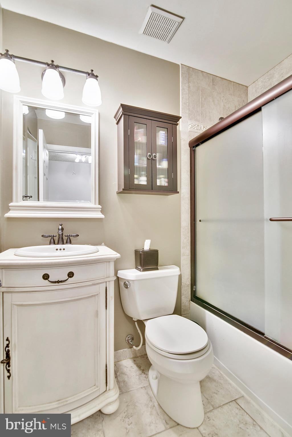 WASHINGTON SQUARE - Residential