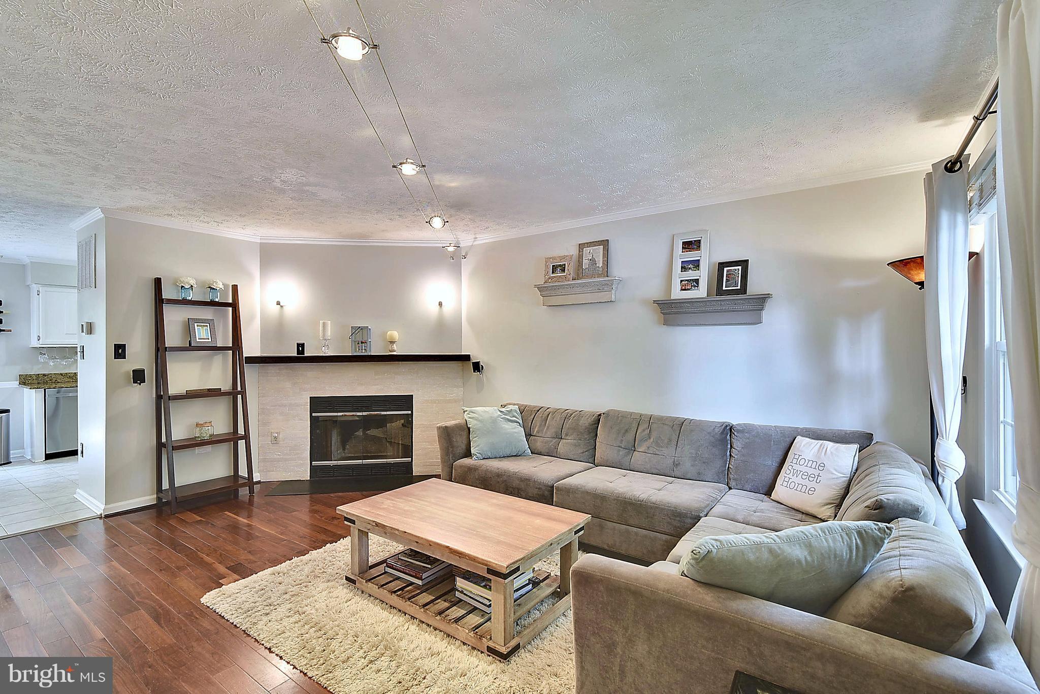 WASHINGTON SQUARE - Residential