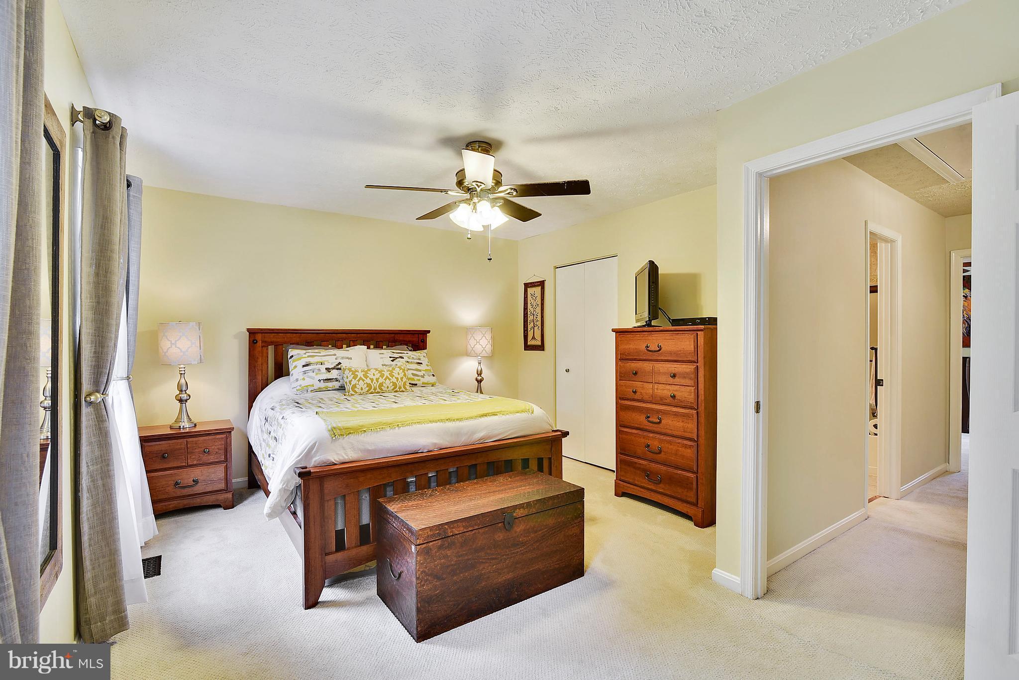 WASHINGTON SQUARE - Residential