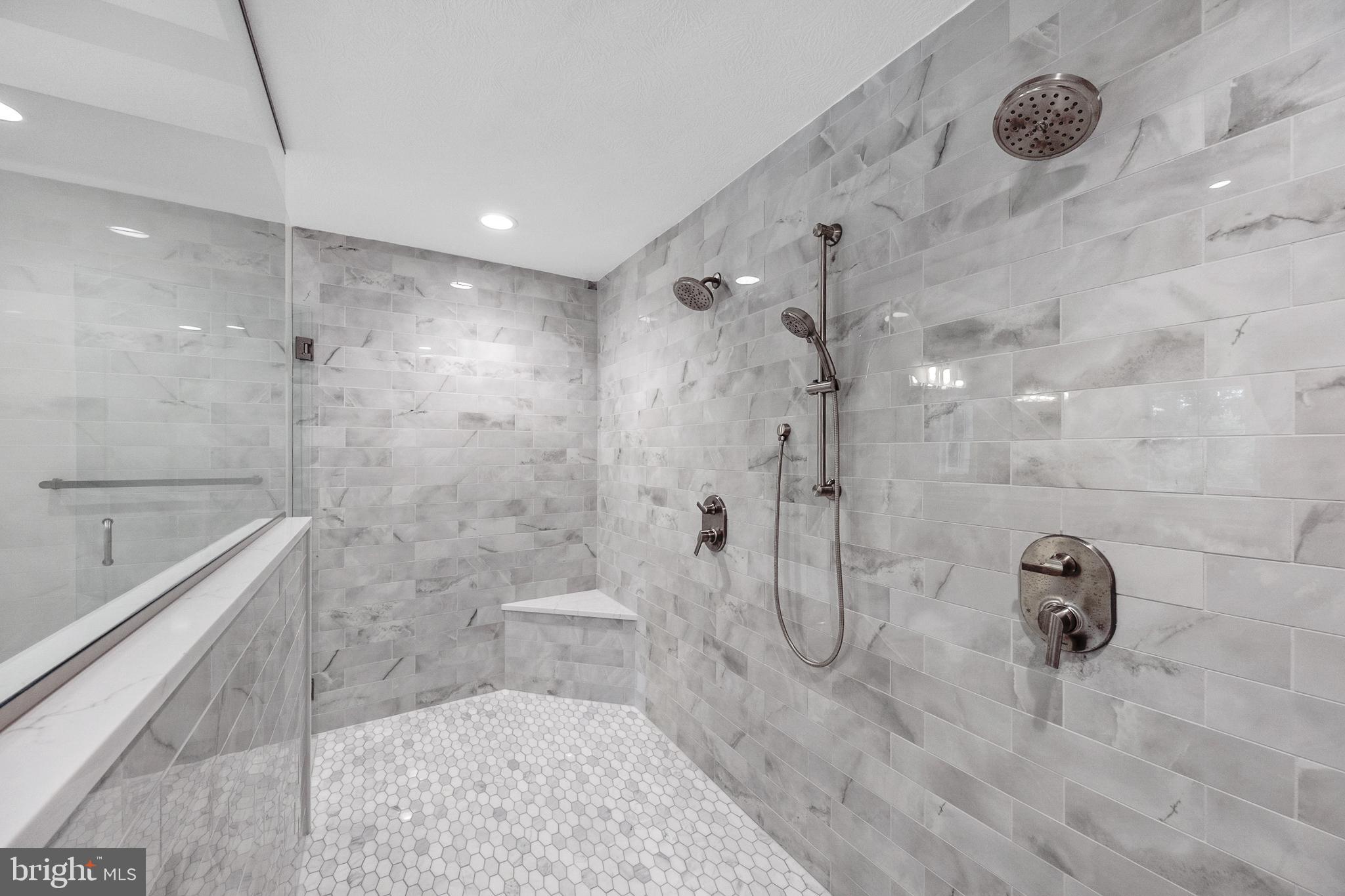 OAKWOOD - Residential