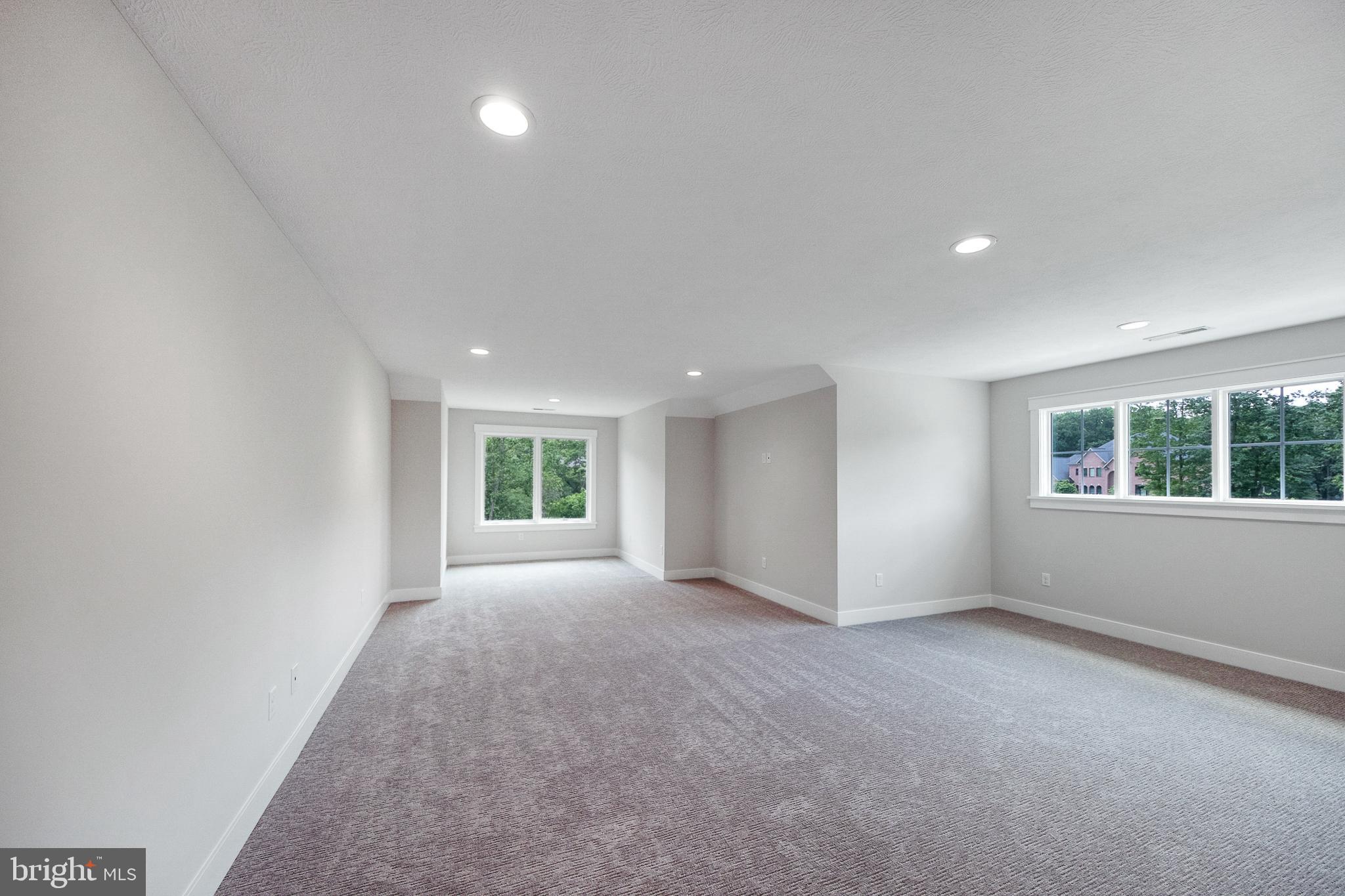 OAKWOOD - Residential