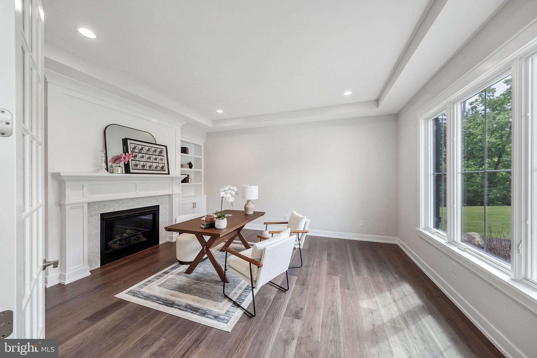 OAKWOOD - Residential