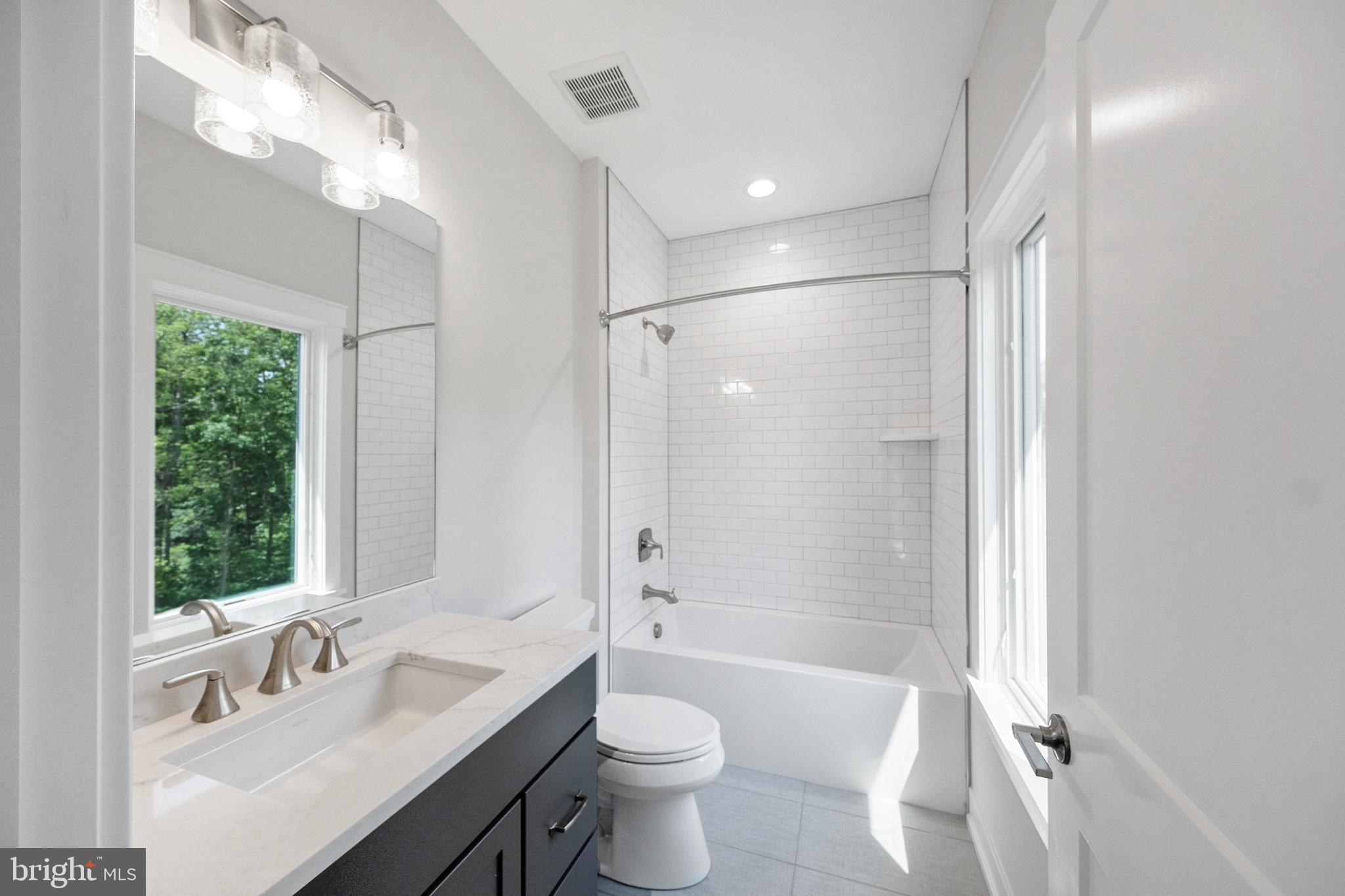 OAKWOOD - Residential