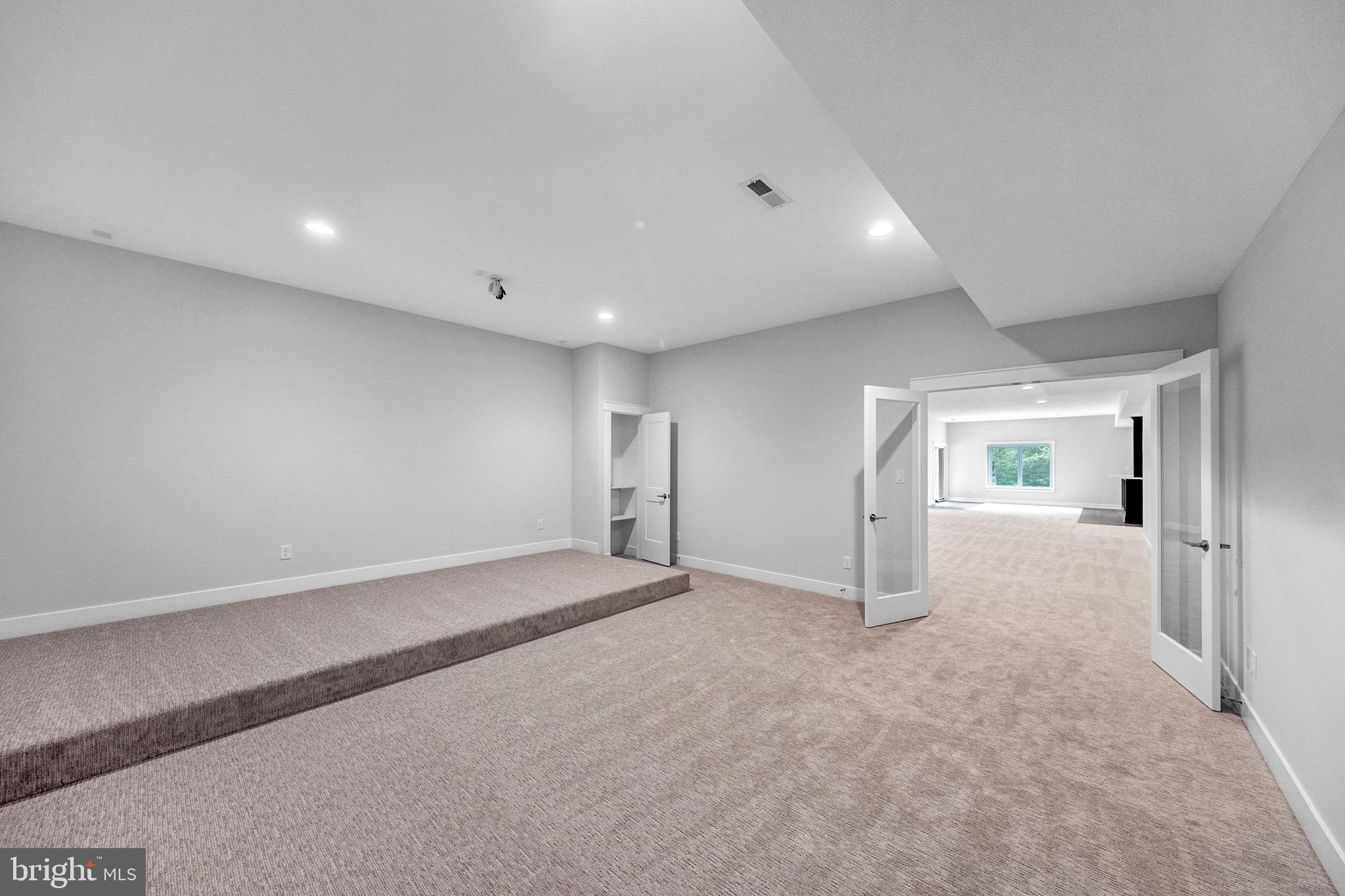 OAKWOOD - Residential