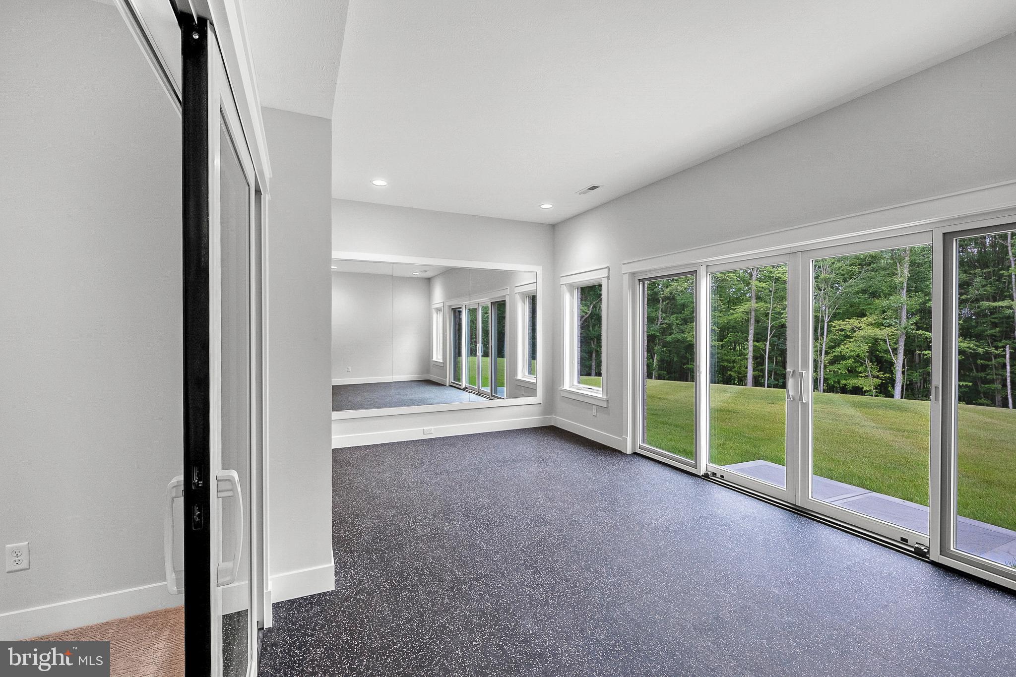 OAKWOOD - Residential