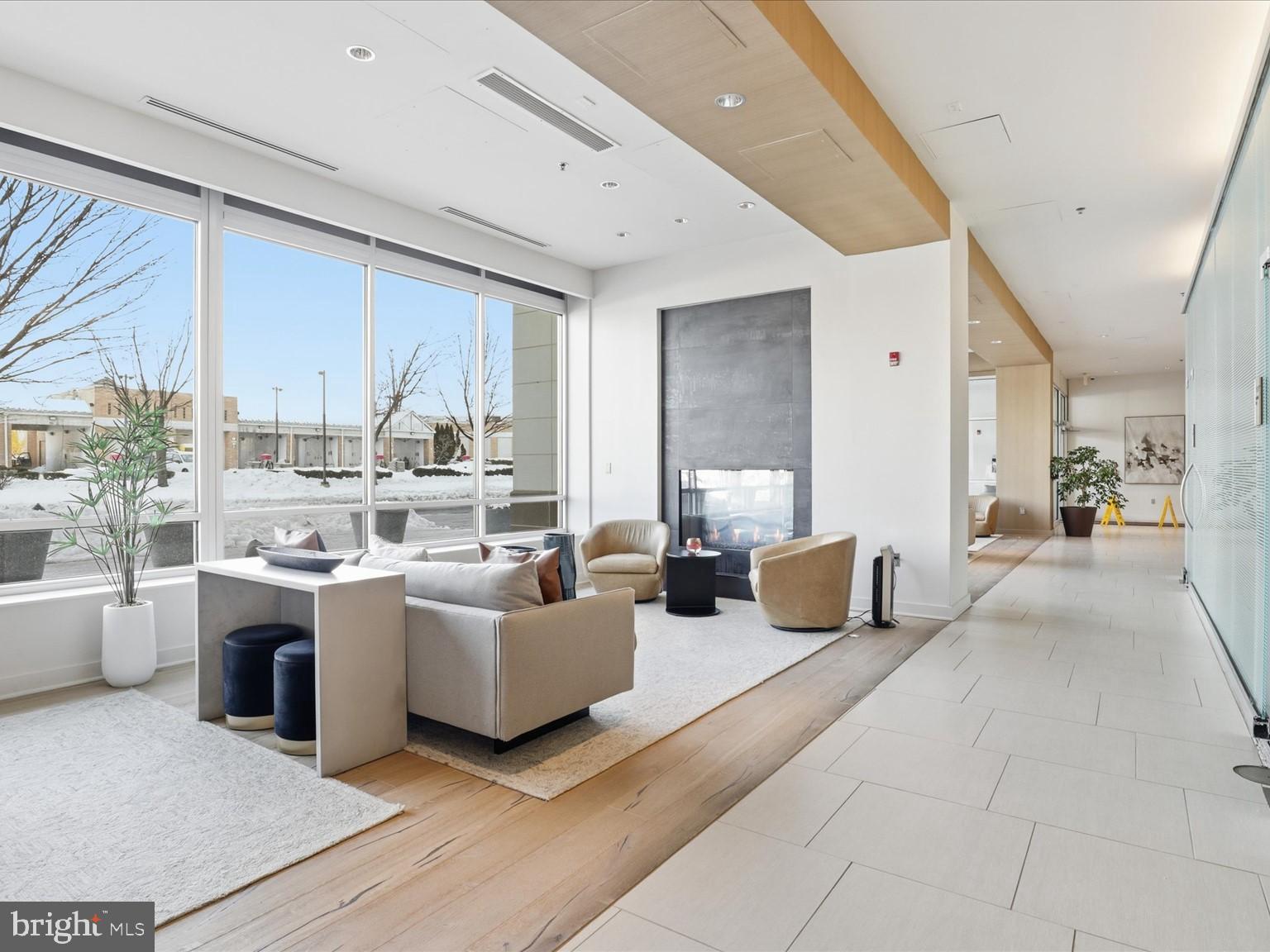 MIDTOWN BETHESDA NORTH - Residential