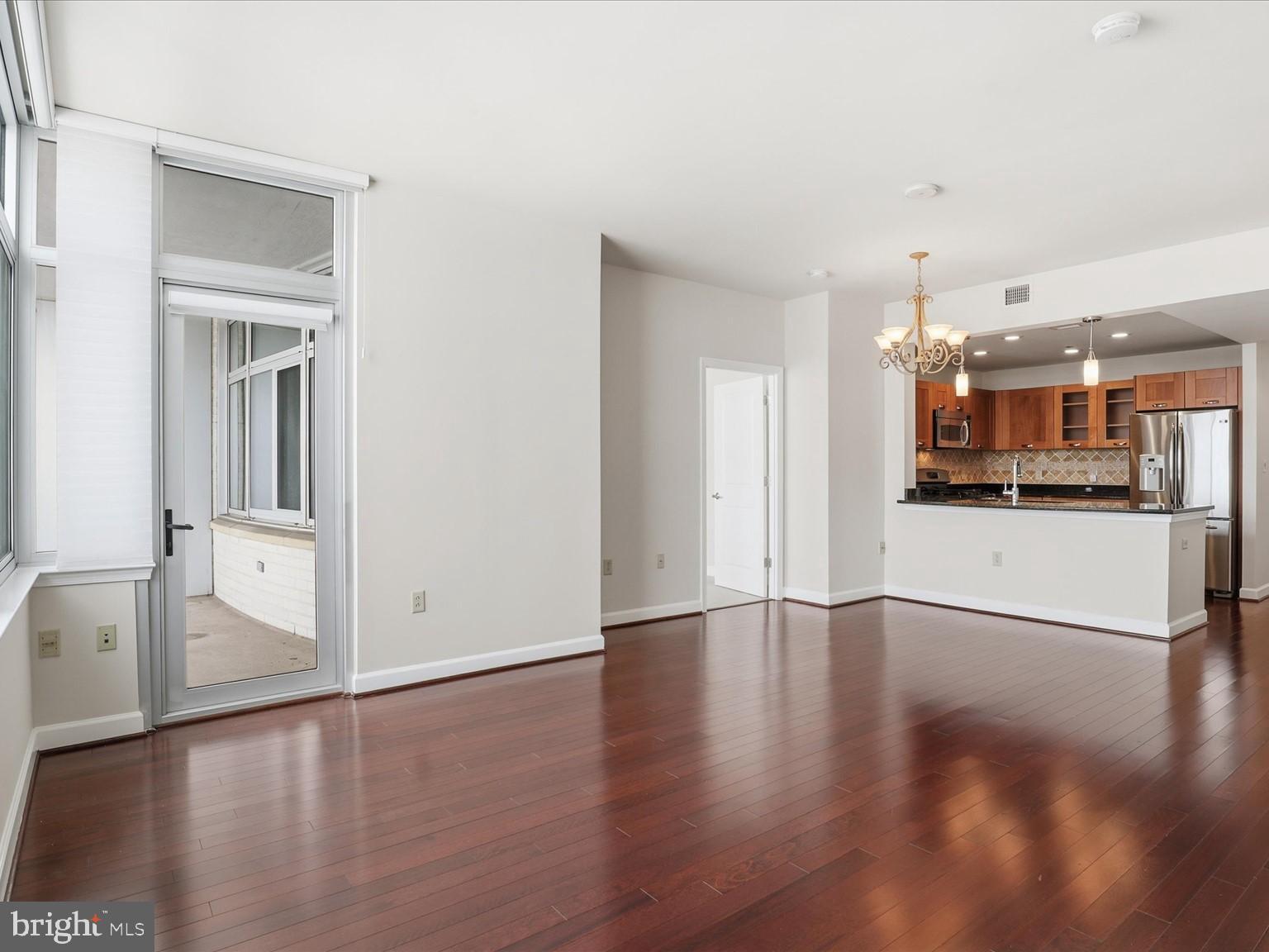 MIDTOWN BETHESDA NORTH - Residential