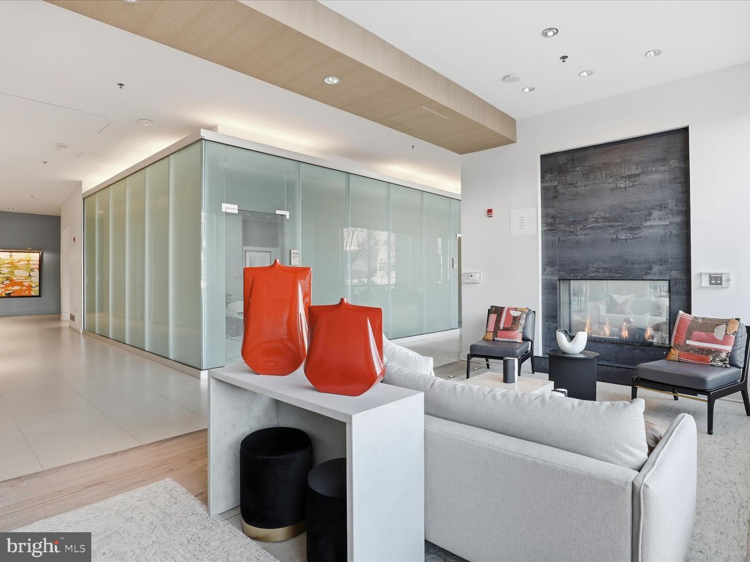 MIDTOWN BETHESDA NORTH - Residential