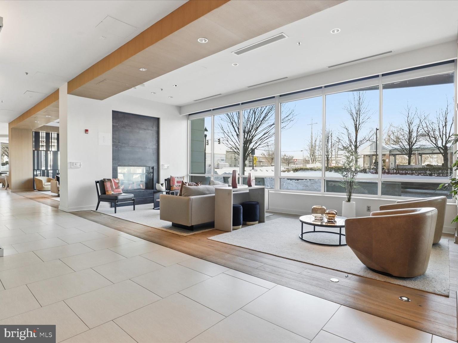 MIDTOWN BETHESDA NORTH - Residential