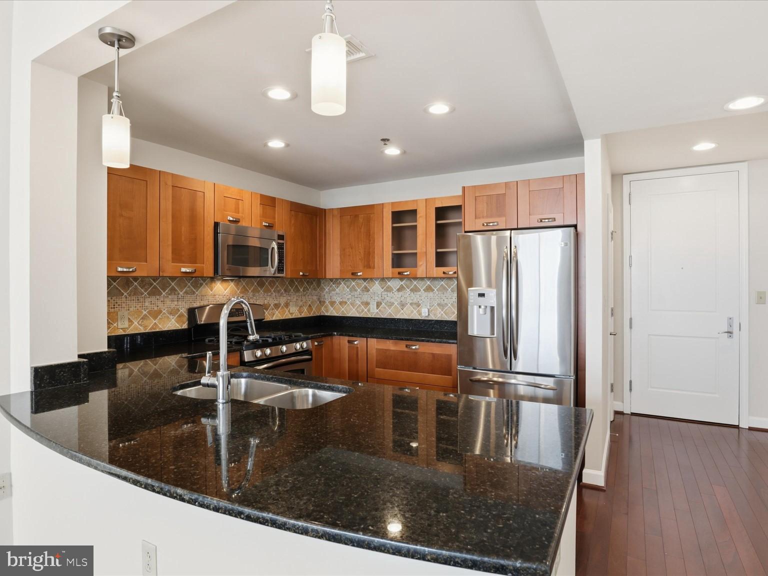 MIDTOWN BETHESDA NORTH - Residential