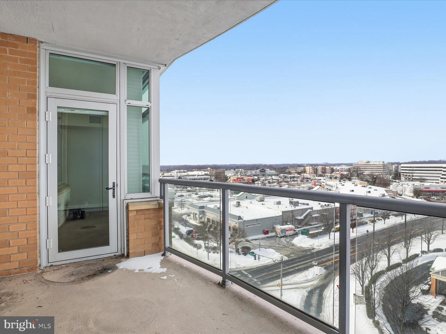 MIDTOWN BETHESDA NORTH - Residential