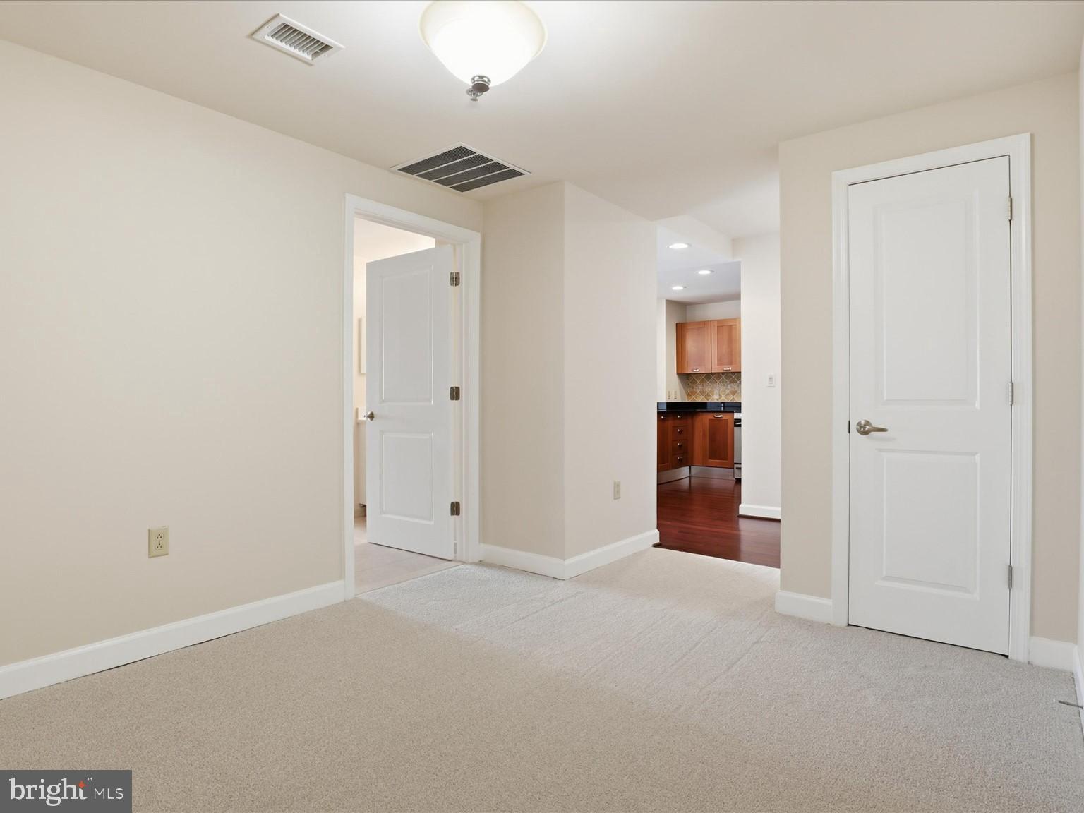 MIDTOWN BETHESDA NORTH - Residential