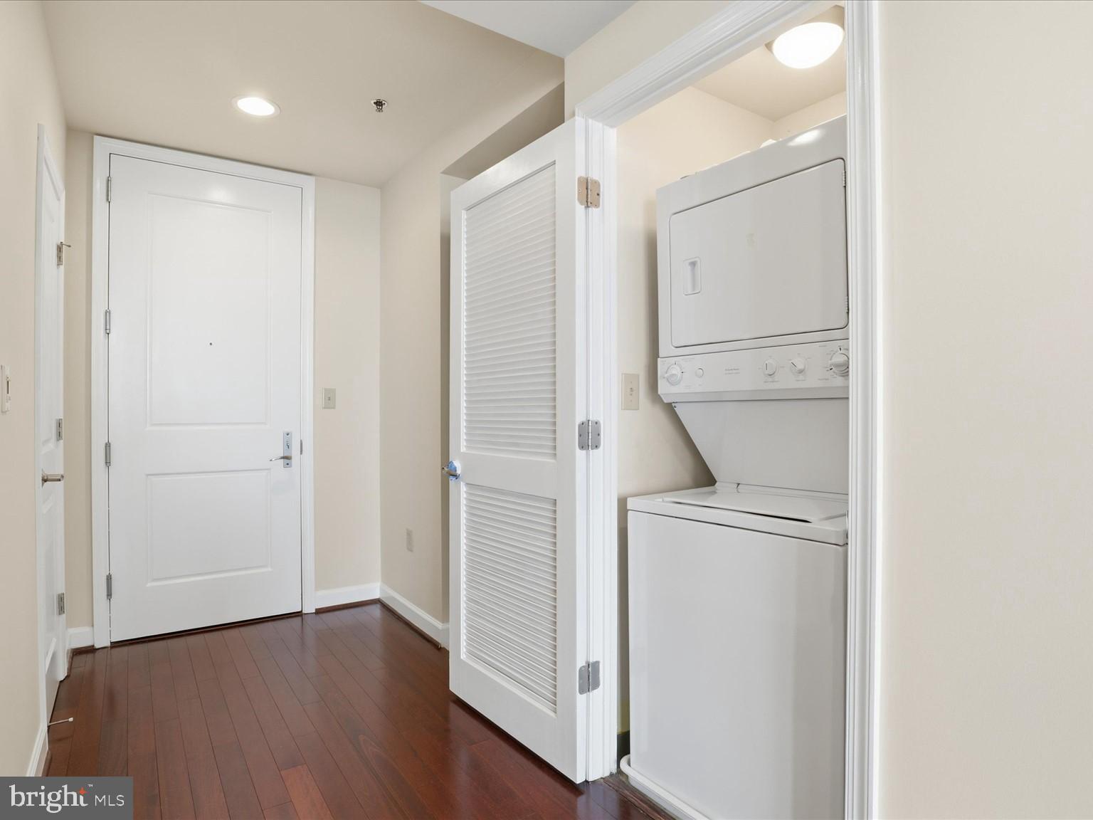 MIDTOWN BETHESDA NORTH - Residential