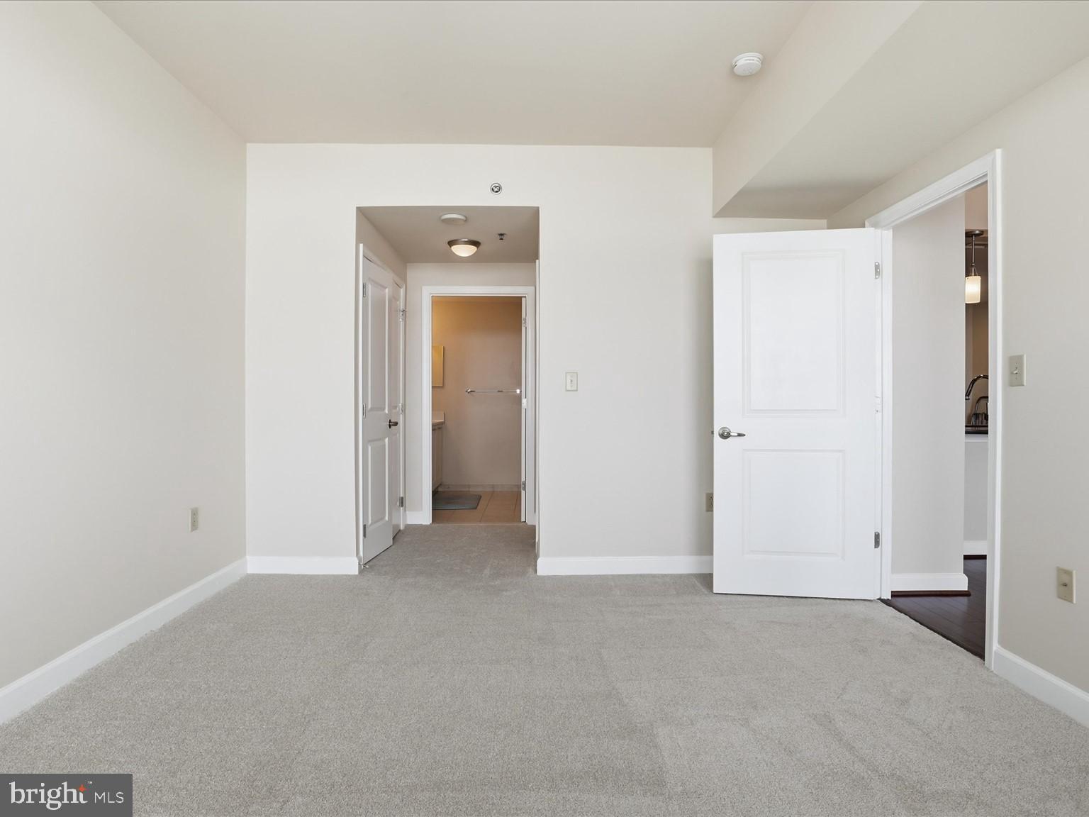 MIDTOWN BETHESDA NORTH - Residential