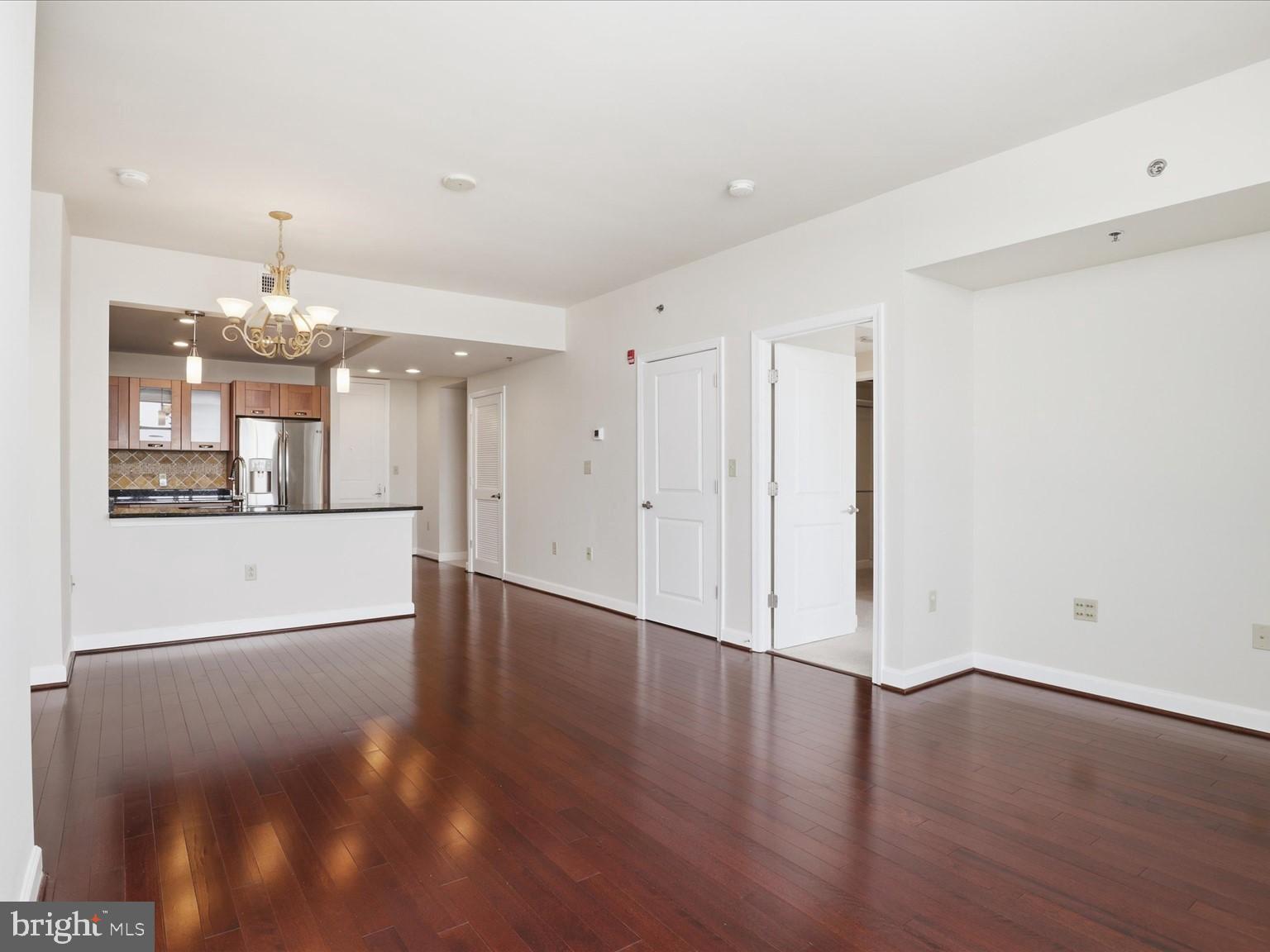 MIDTOWN BETHESDA NORTH - Residential