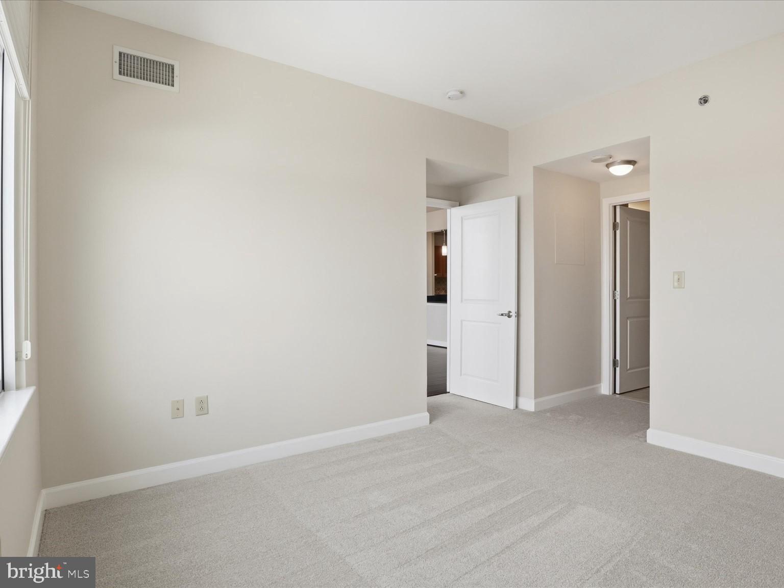 MIDTOWN BETHESDA NORTH - Residential