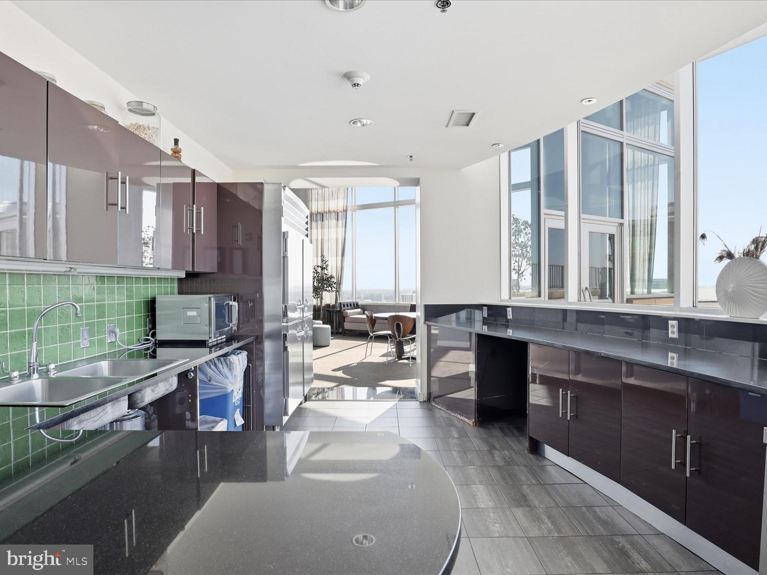 MIDTOWN BETHESDA NORTH - Residential