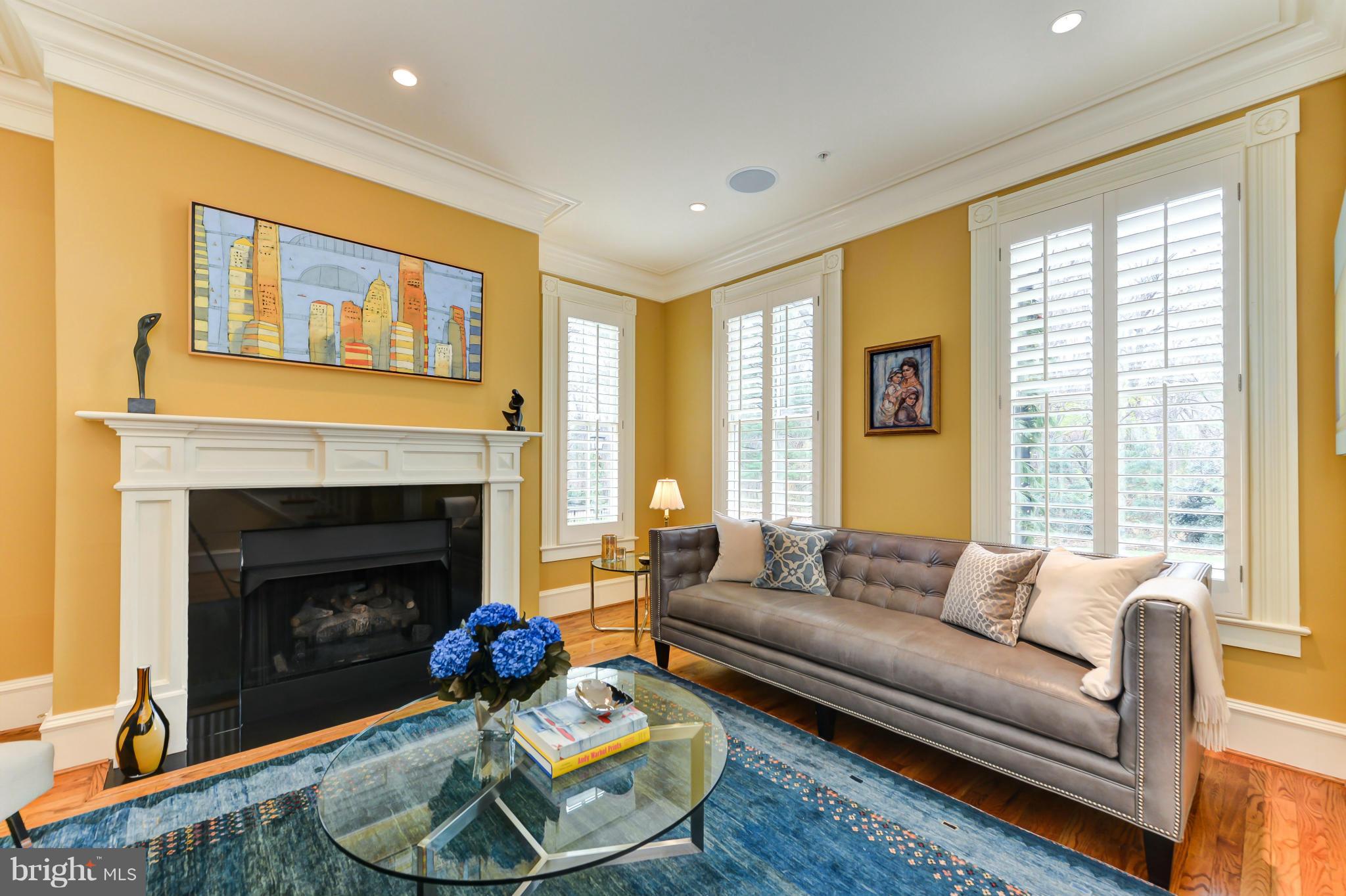 BACKYARD BOATS - Residential