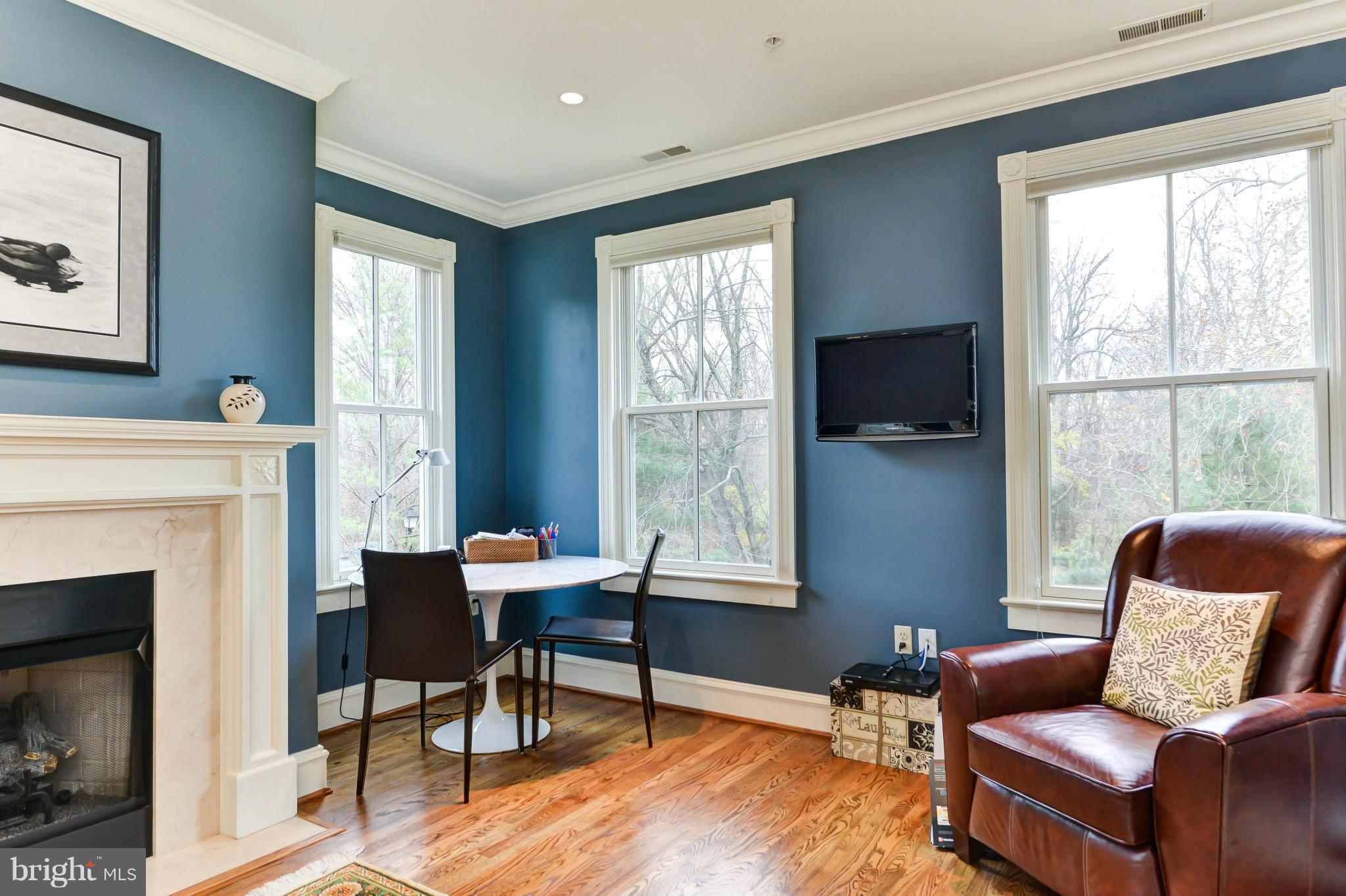 BACKYARD BOATS - Residential