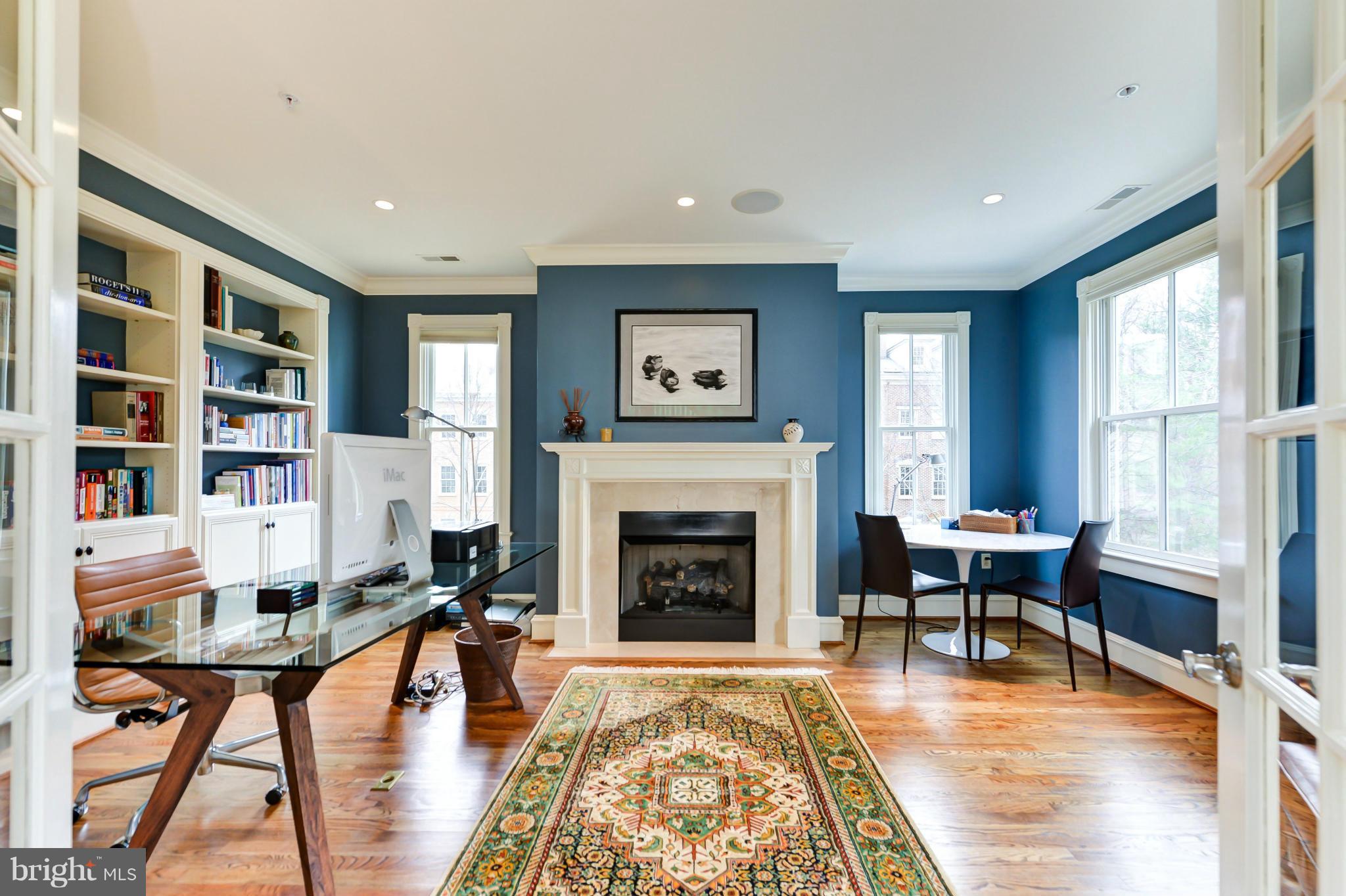 BACKYARD BOATS - Residential