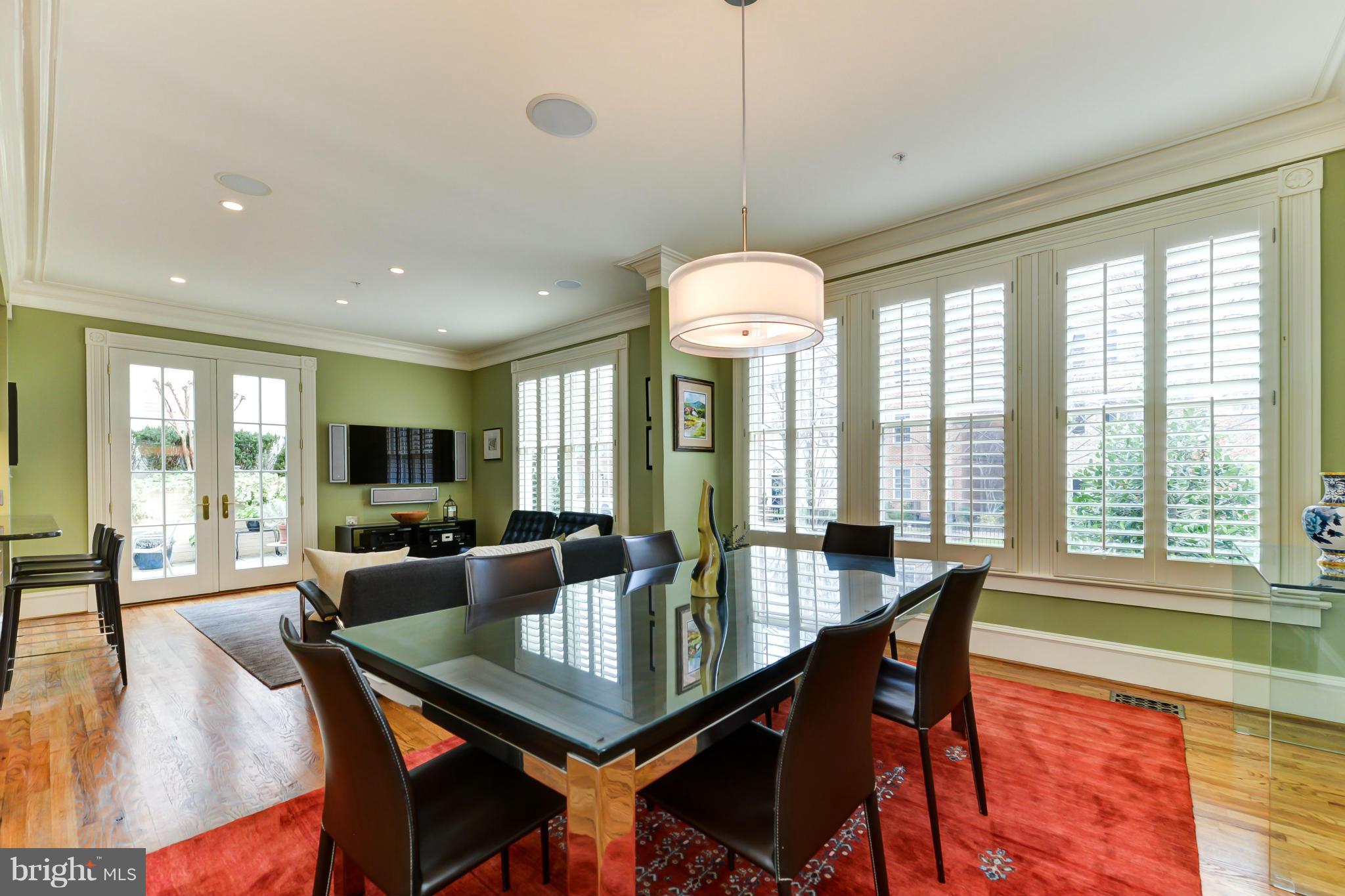 BACKYARD BOATS - Residential