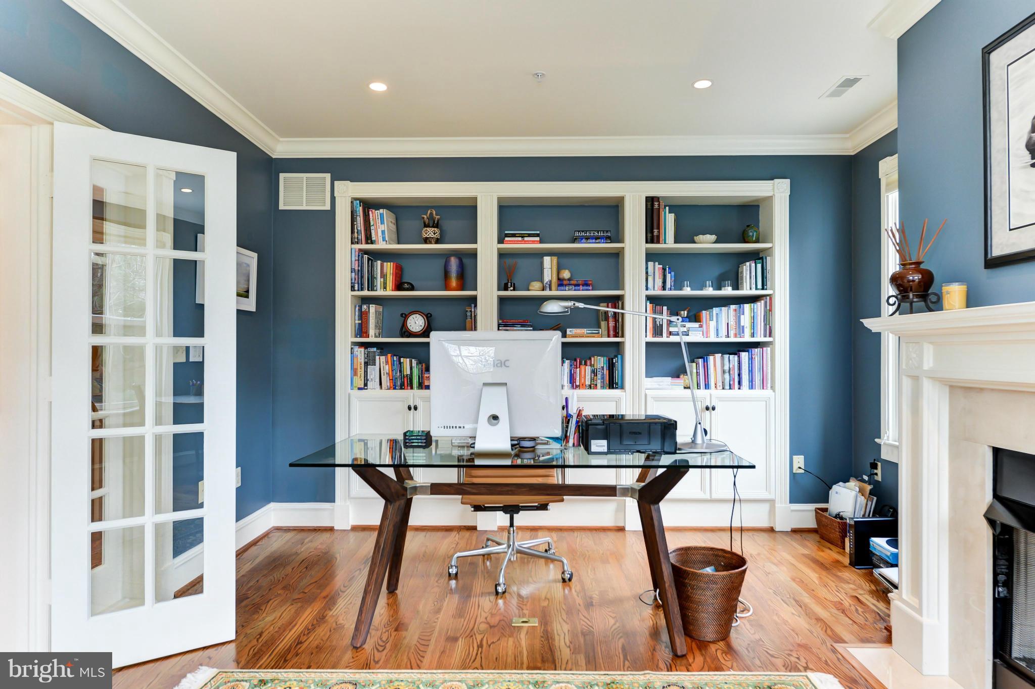 BACKYARD BOATS - Residential