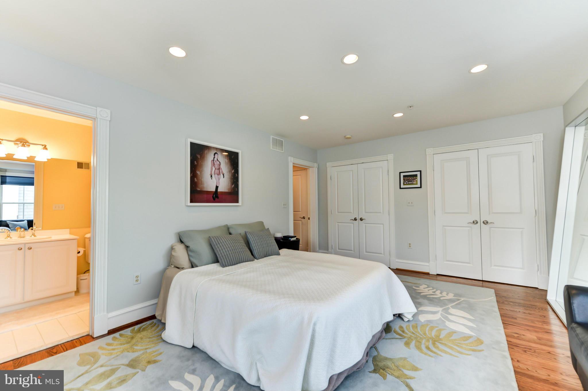 BACKYARD BOATS - Residential