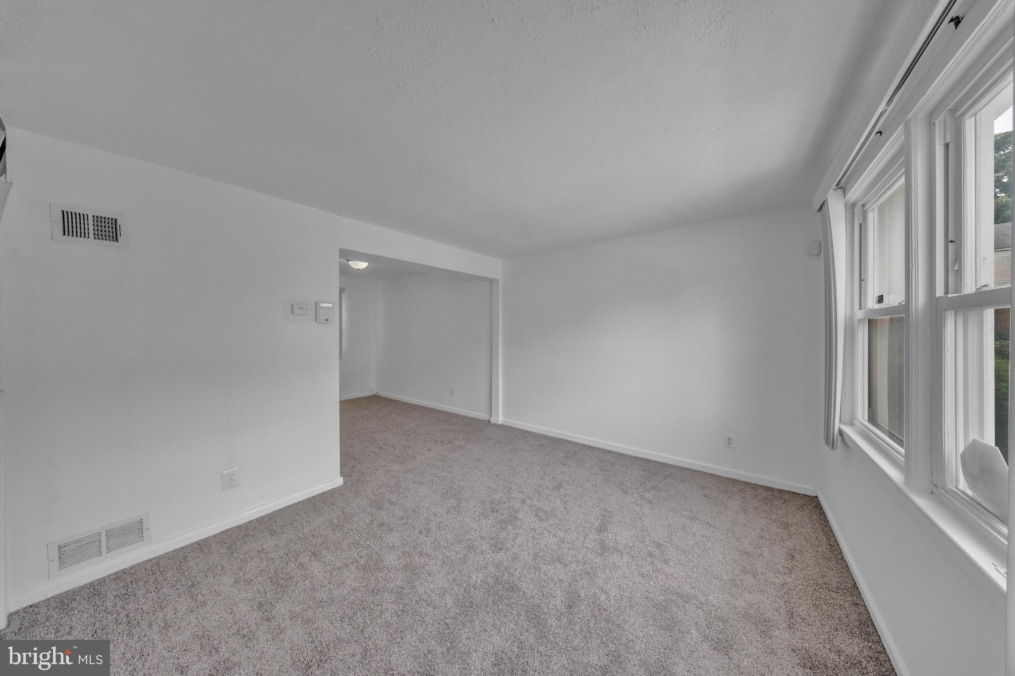 2733 IVERSON STREET 54