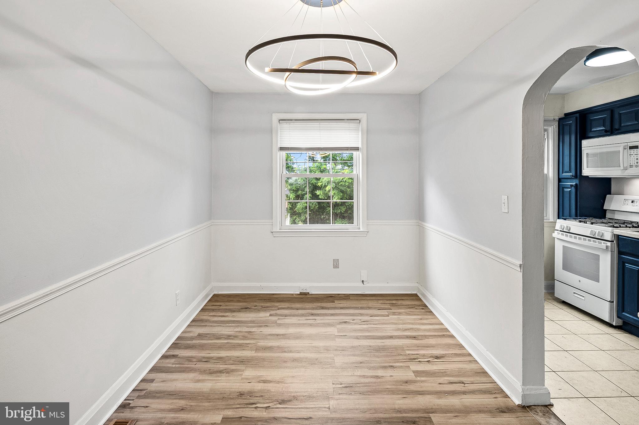 ARBOUR MANOR - Residential