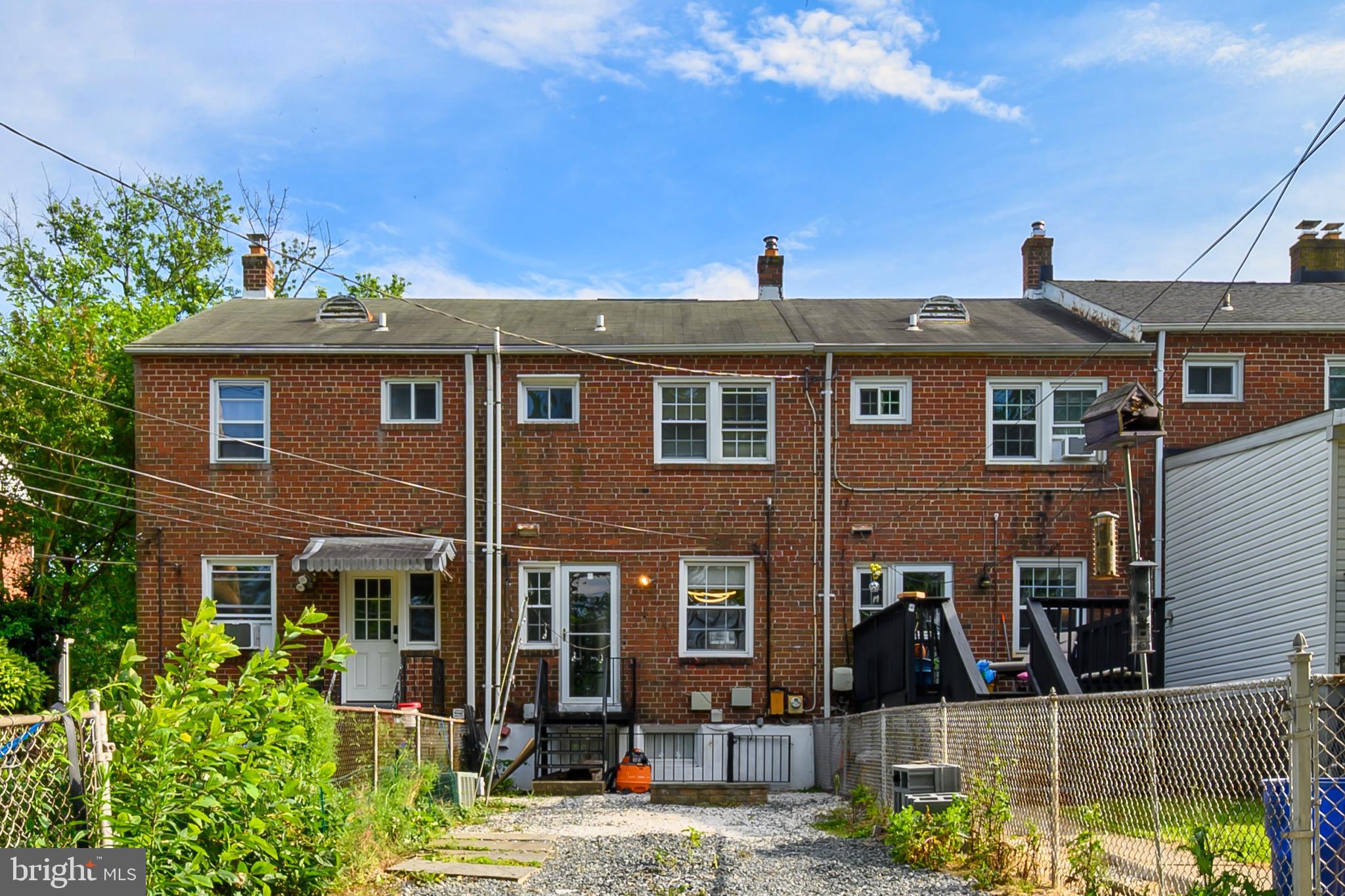 ARBOUR MANOR - Residential
