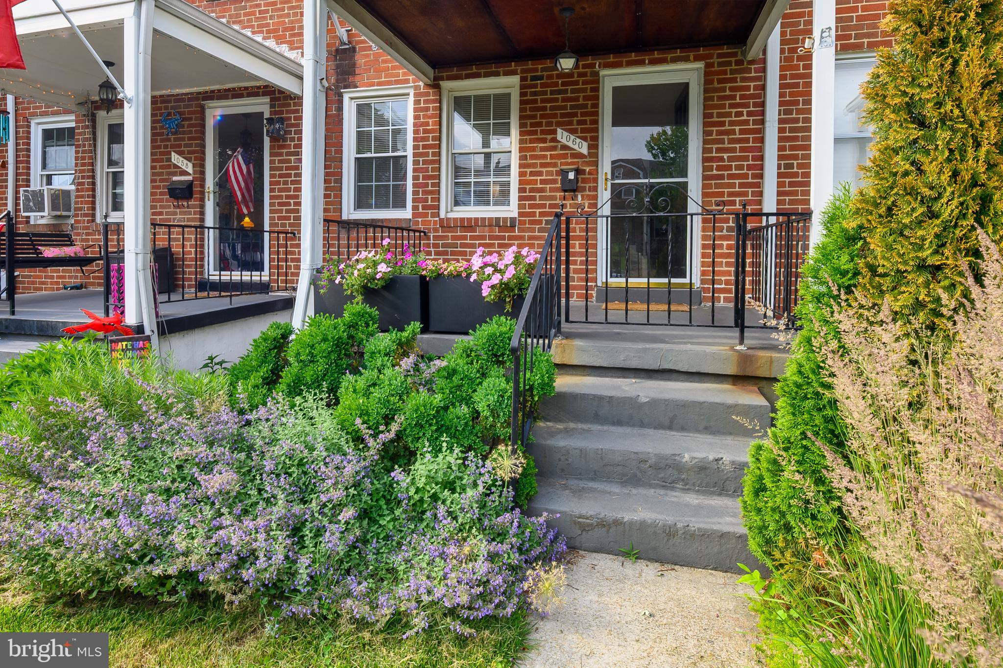 ARBOUR MANOR - Residential