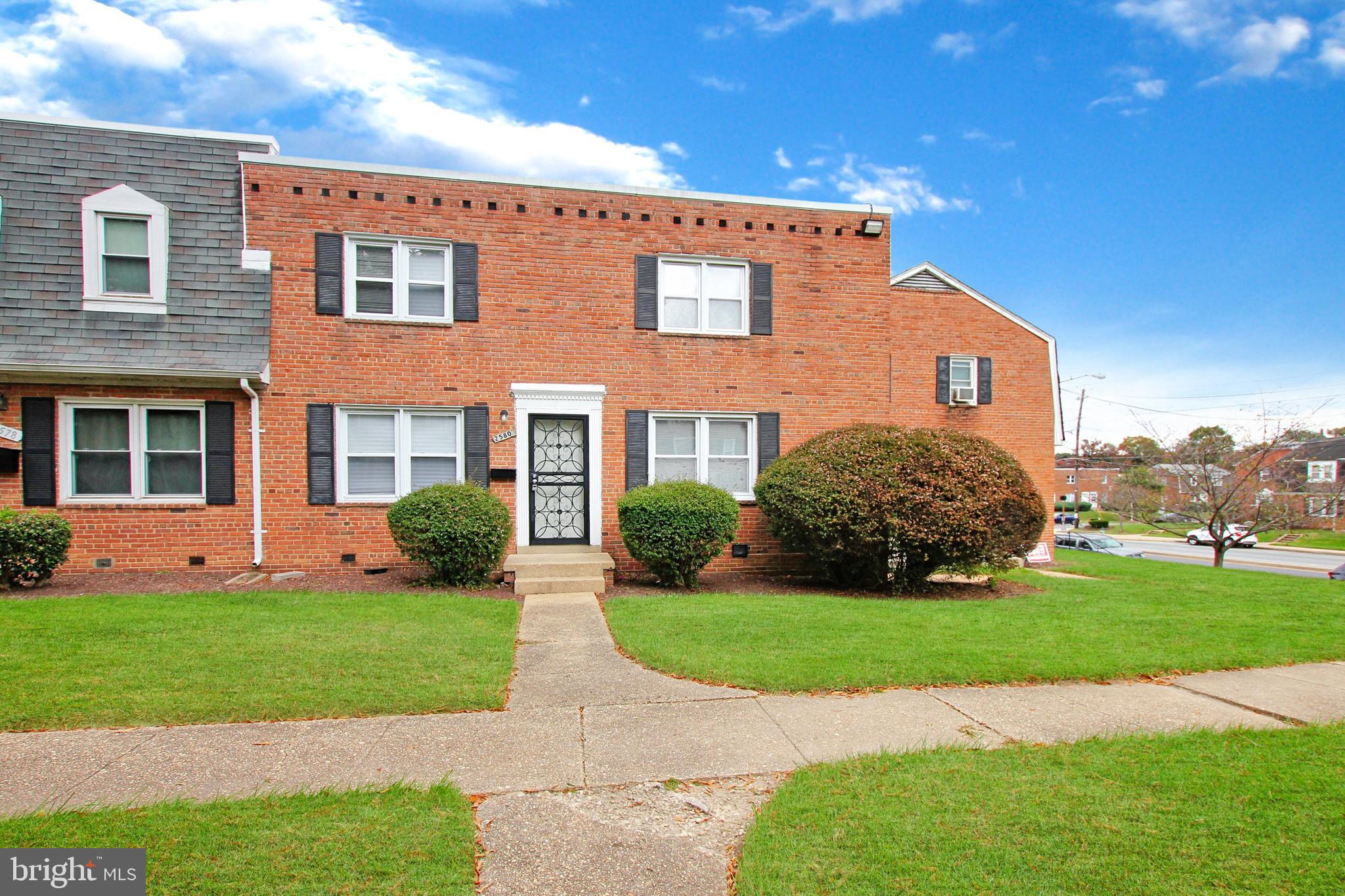 IVERSON VILLAGE CONDO - Residential Lease