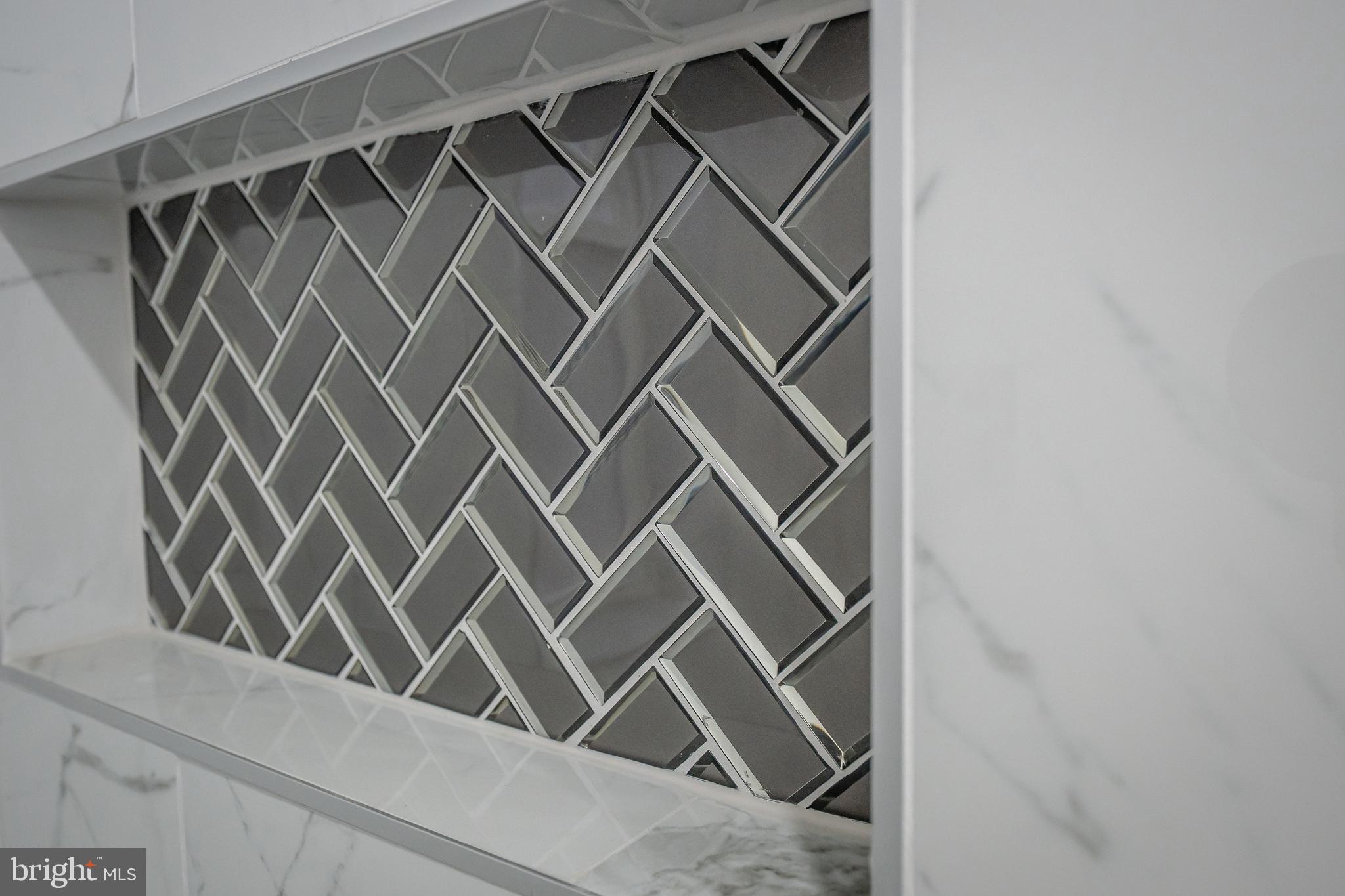 LOCUST POINT - Residential