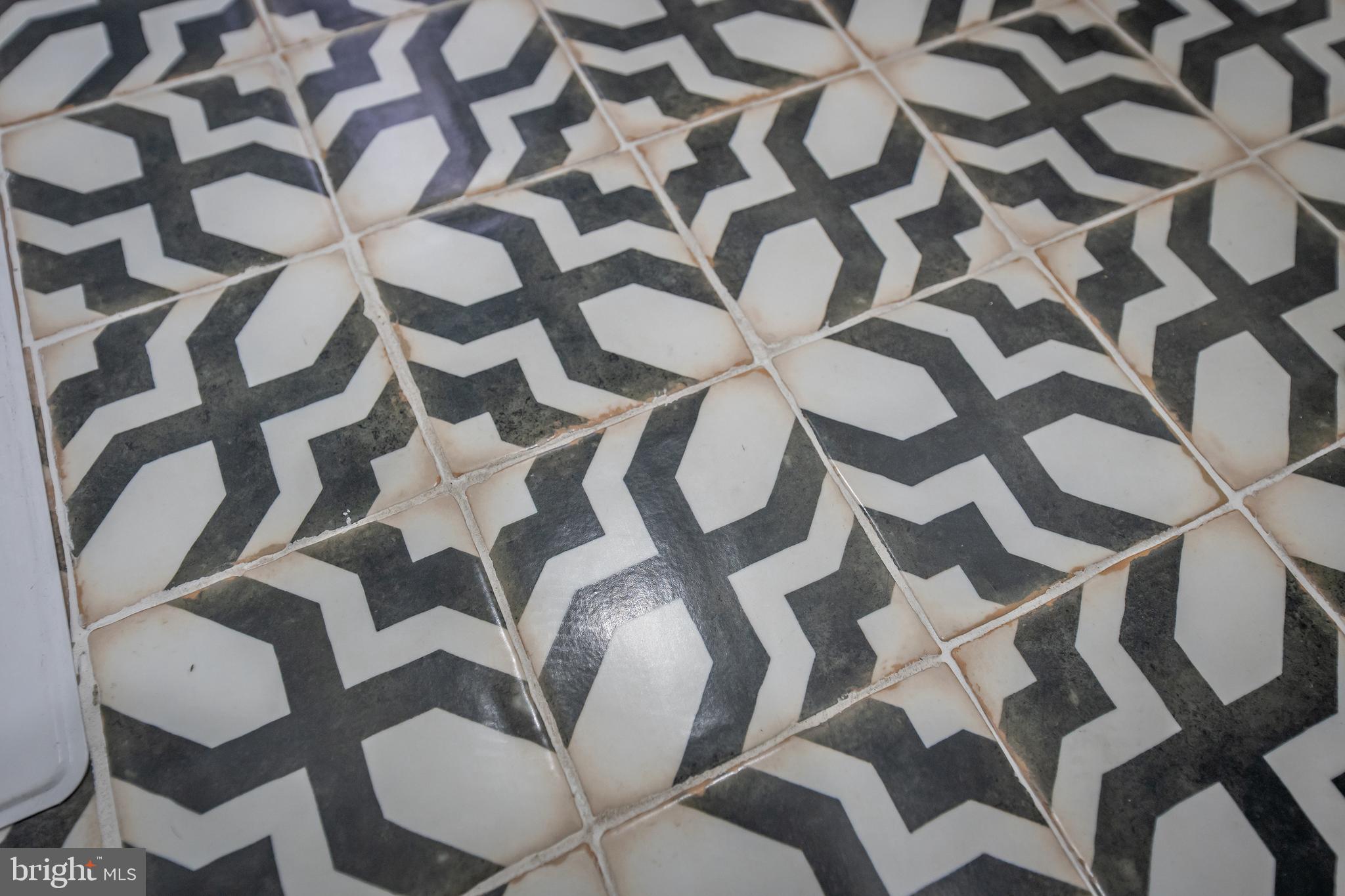 LOCUST POINT - Residential