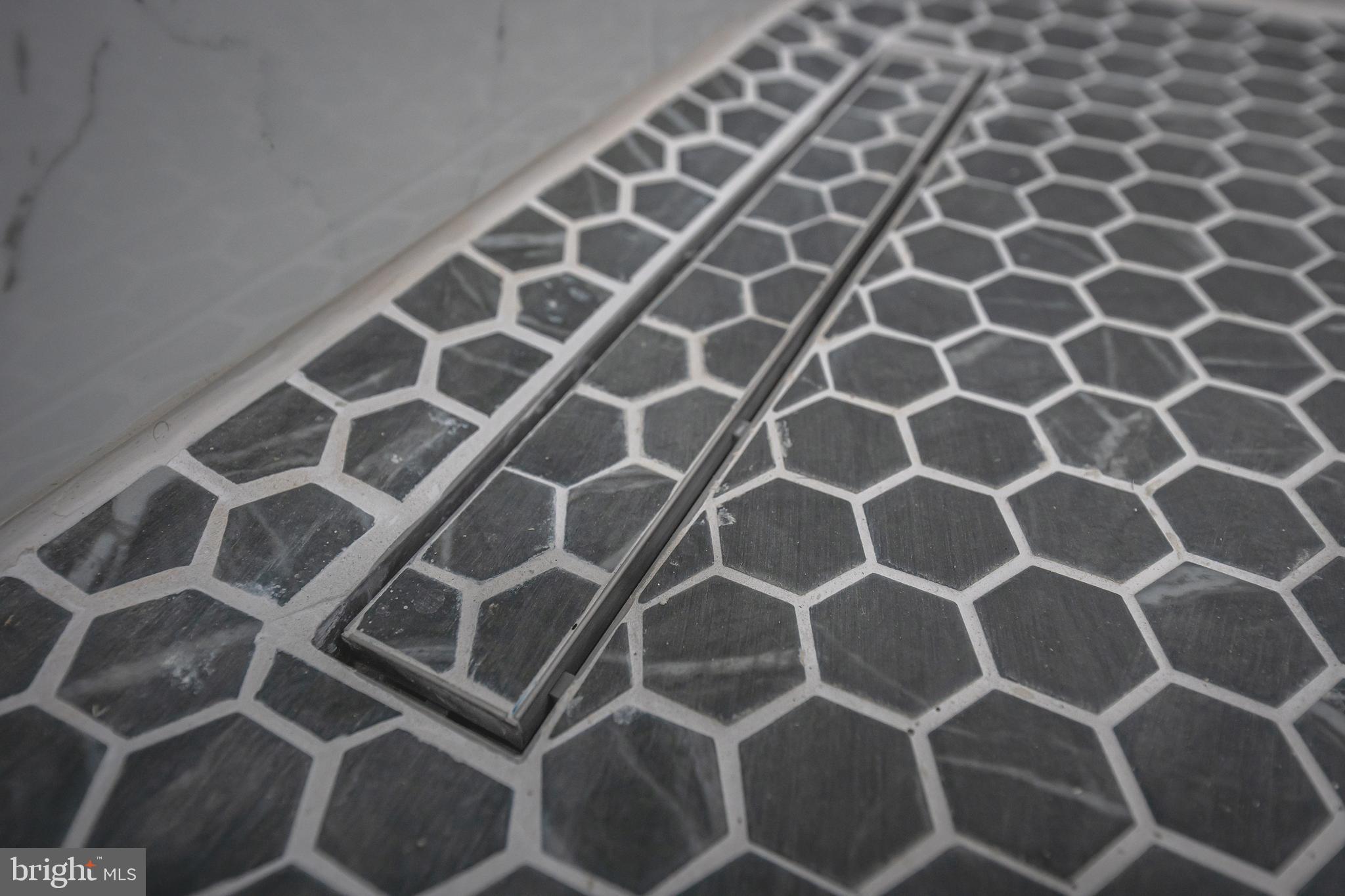 LOCUST POINT - Residential