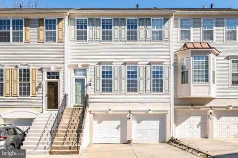 Townhouse For Sale - 10 Almond Court<br/> Montgomery County, LAFAYETTE HILL, PA 19444