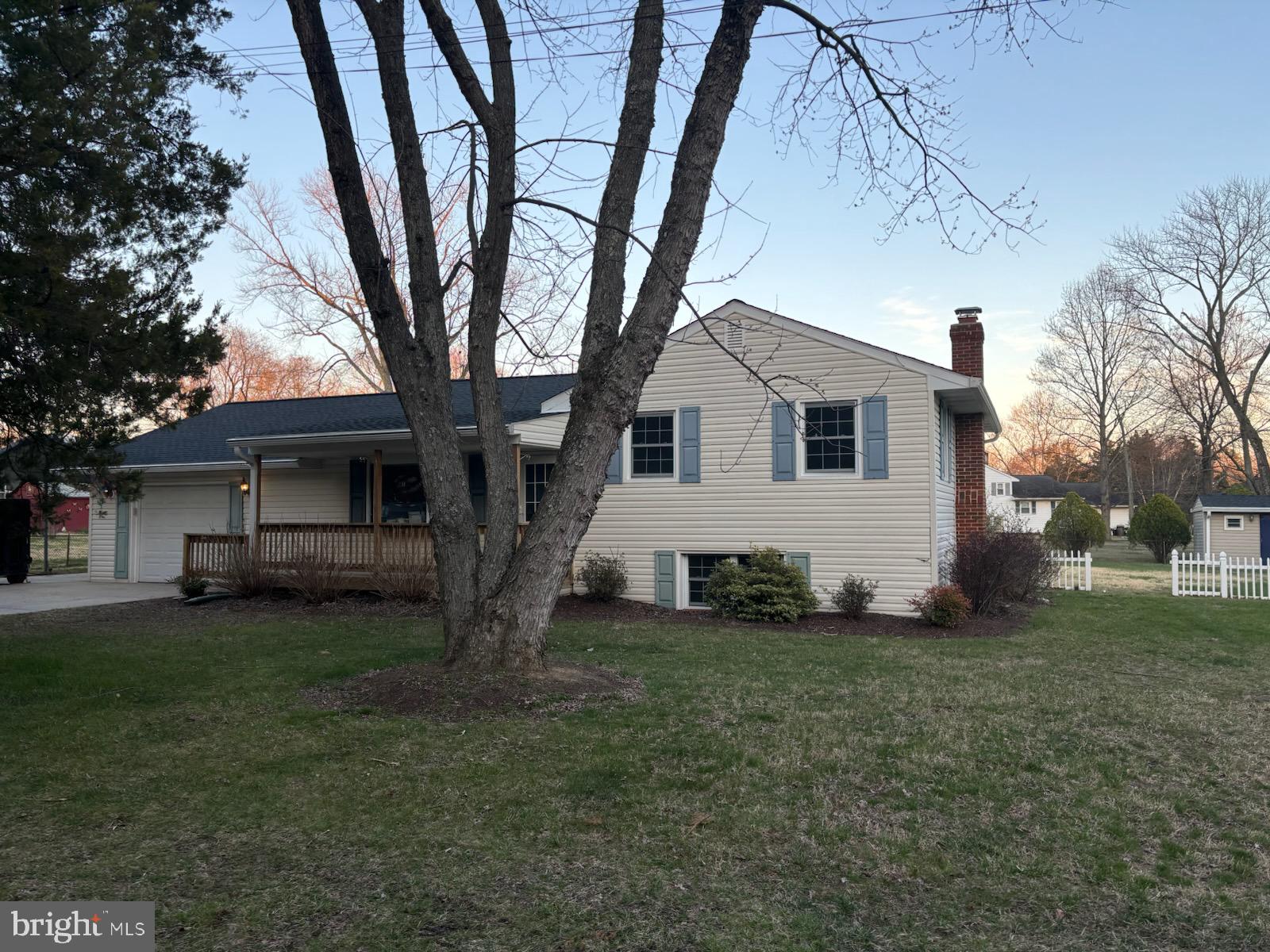 HOLLY HILL HARBOR - Residential Lease