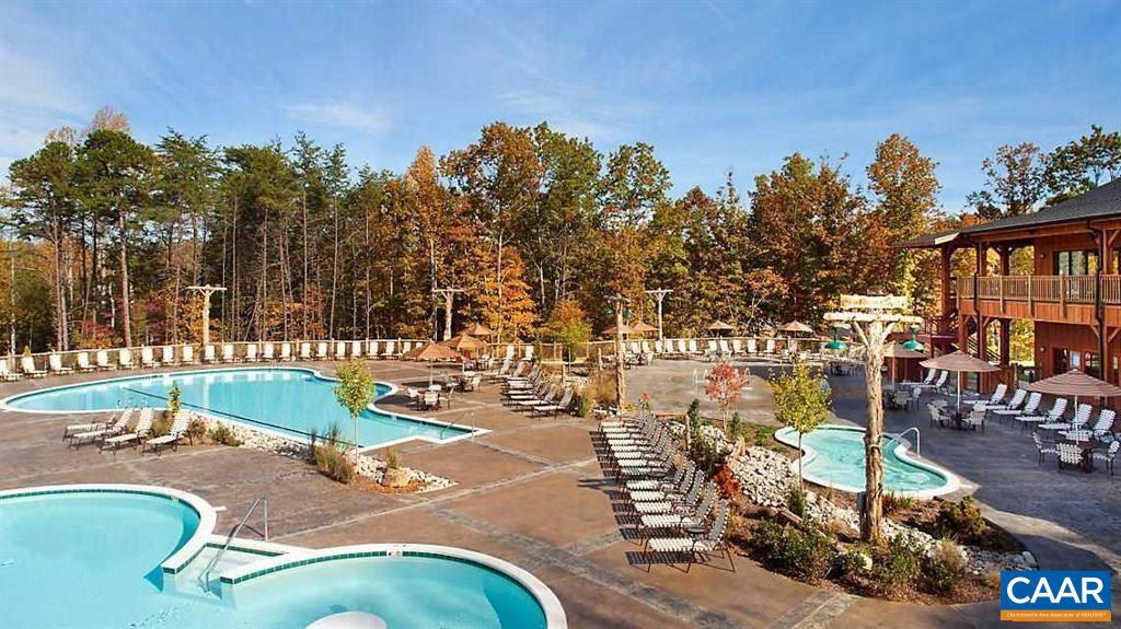 SHENANDOAH CROSSING - Land