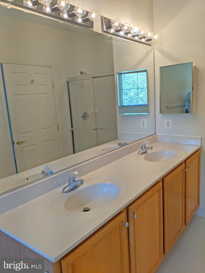 SOLOMONS LANDING - Residential