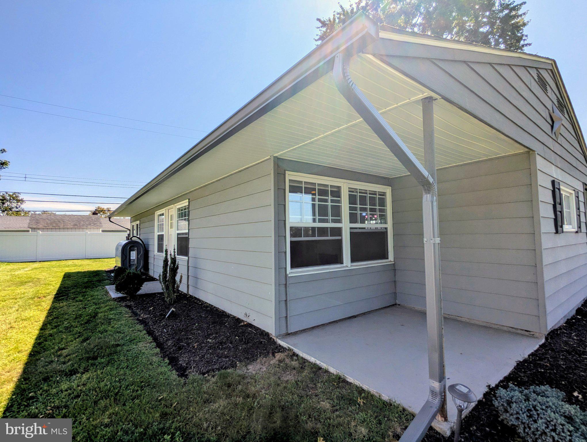 30 FOREST LANE