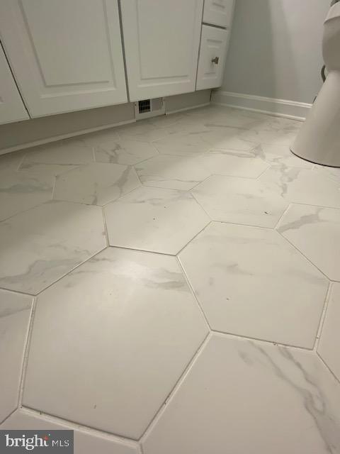 BALLINAHINCH - Residential Lease