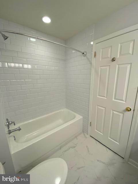 BALLINAHINCH - Residential Lease