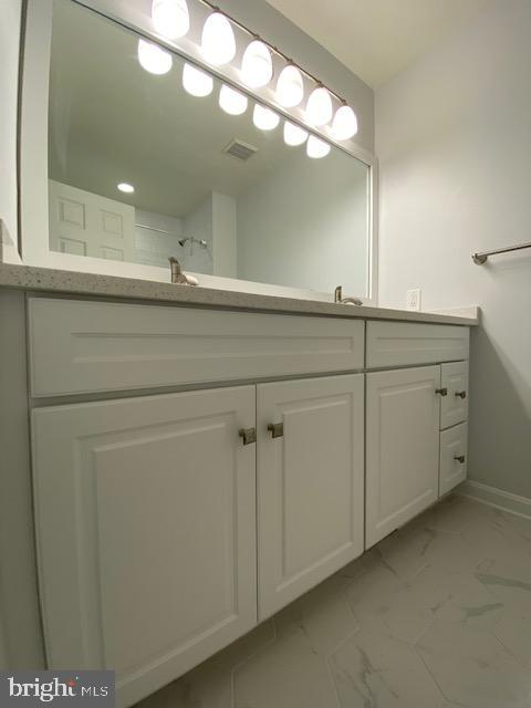 BALLINAHINCH - Residential Lease