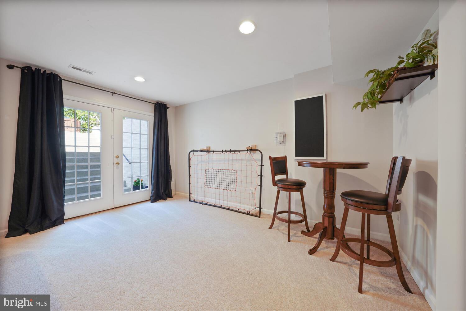 BRAMBLETON - Residential